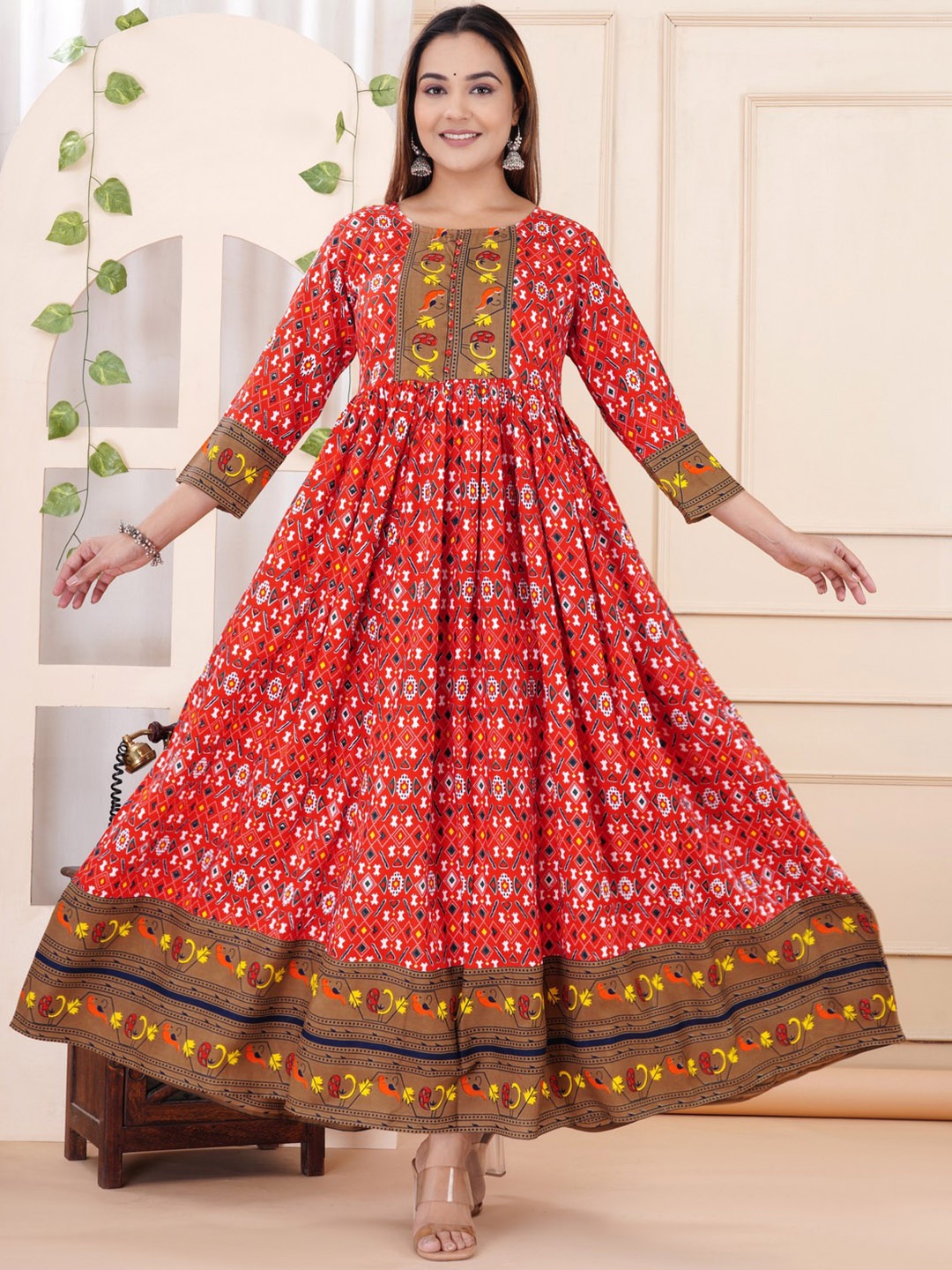 

MANOJAVA Ethnic Motifs Printed Ankle Length Anarkali Kurta, Red
