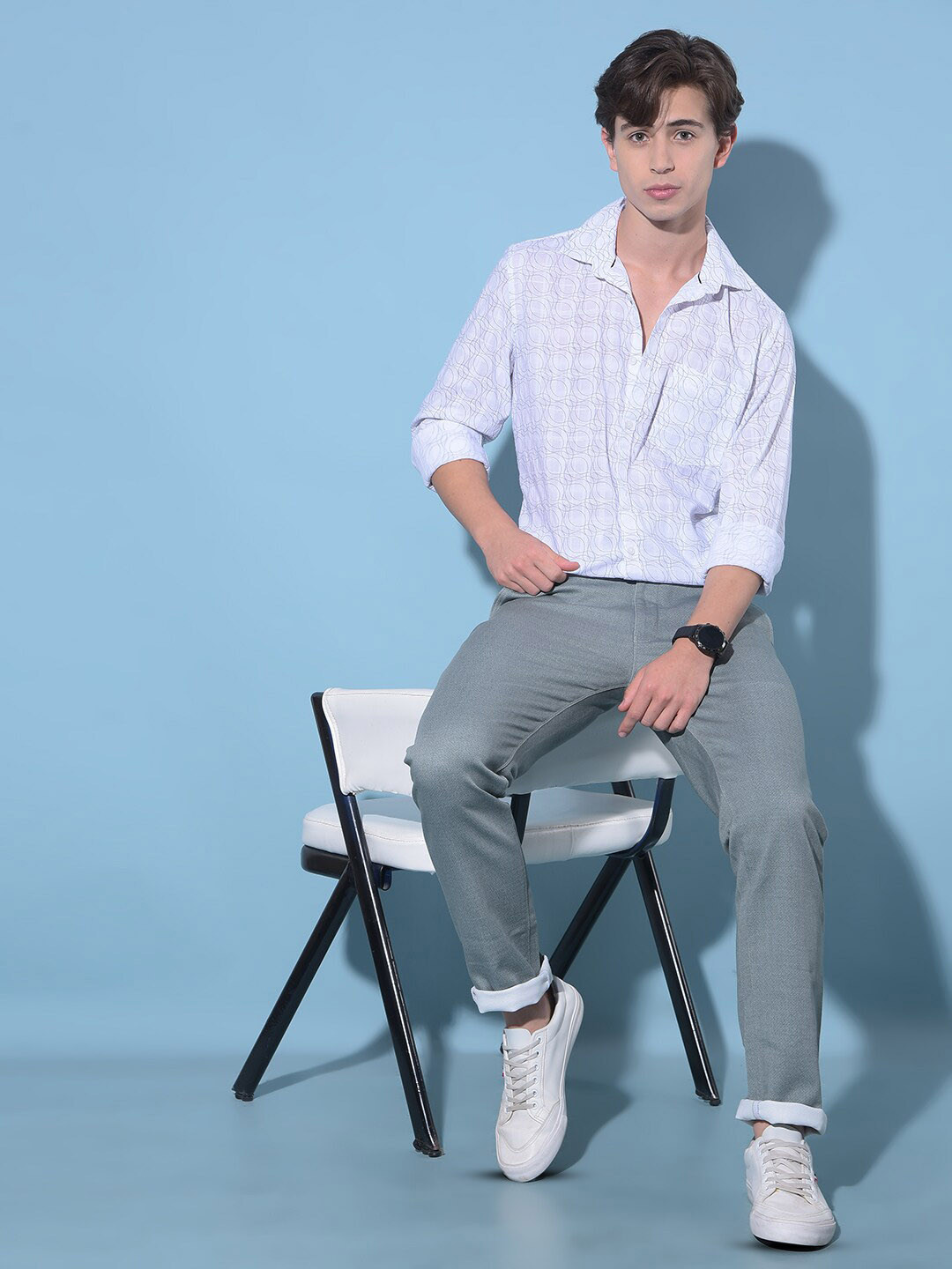

Crimsoune Club Resort Collar Slim Fit Checked Casual Shirt, White