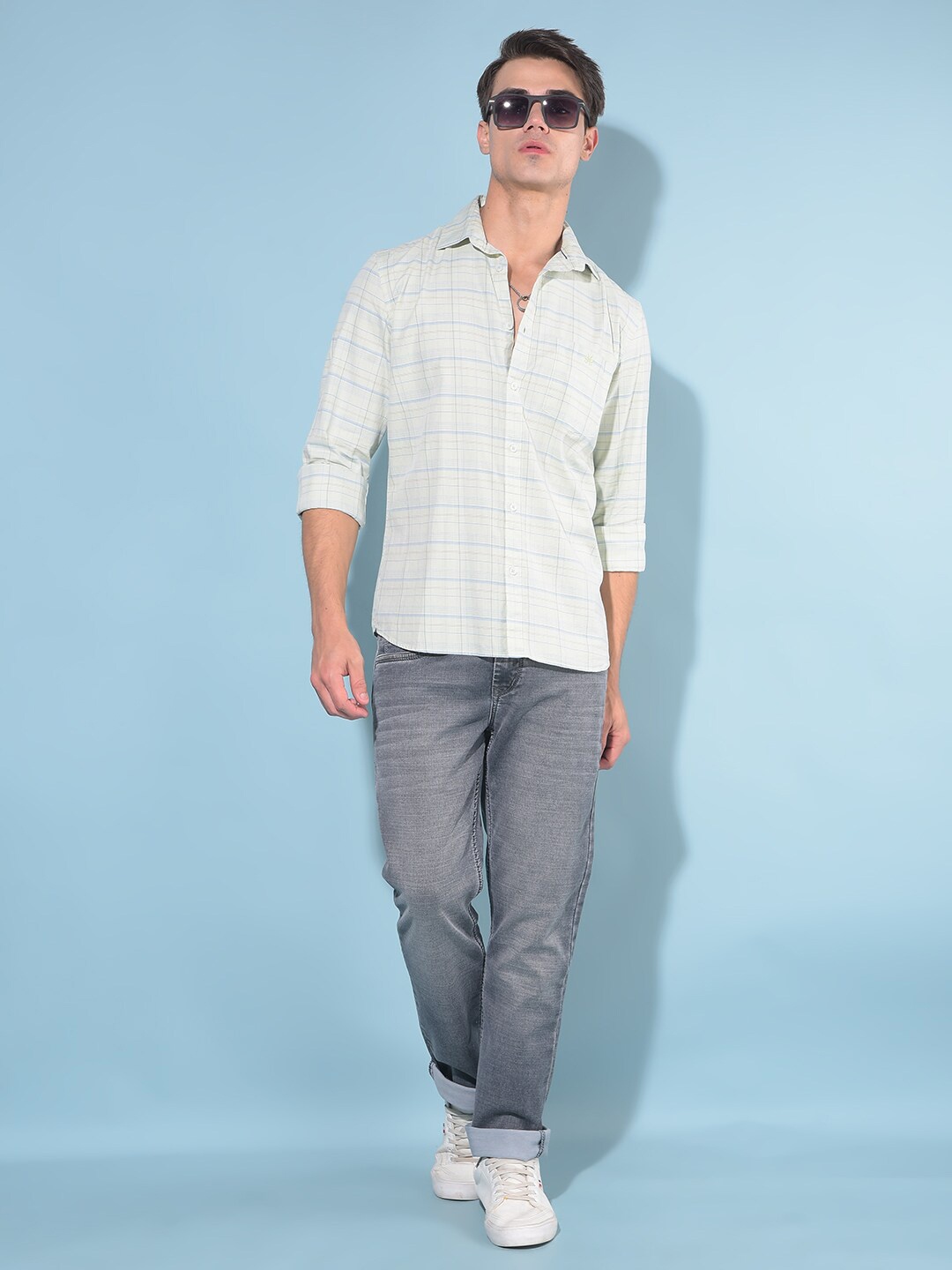 

Crimsoune Club Resort Collar Slim Fit Horizontal Checked Casual Shirt, Green
