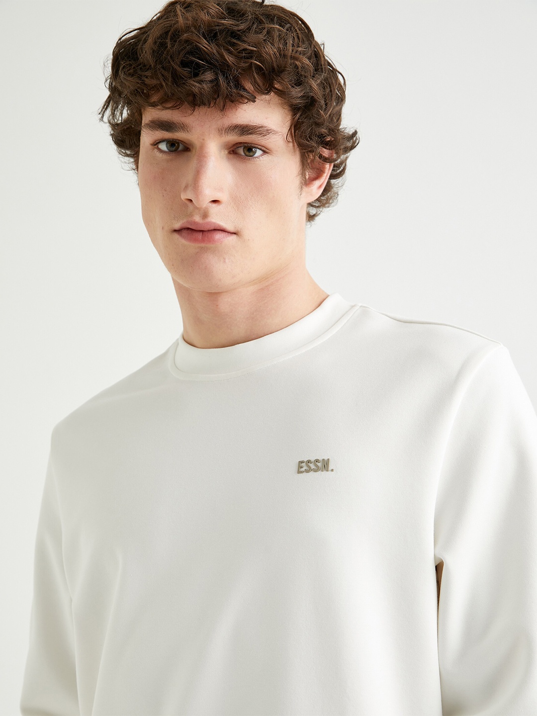 

Koton Round Neck Long Sleeves Sweatshirt, Beige