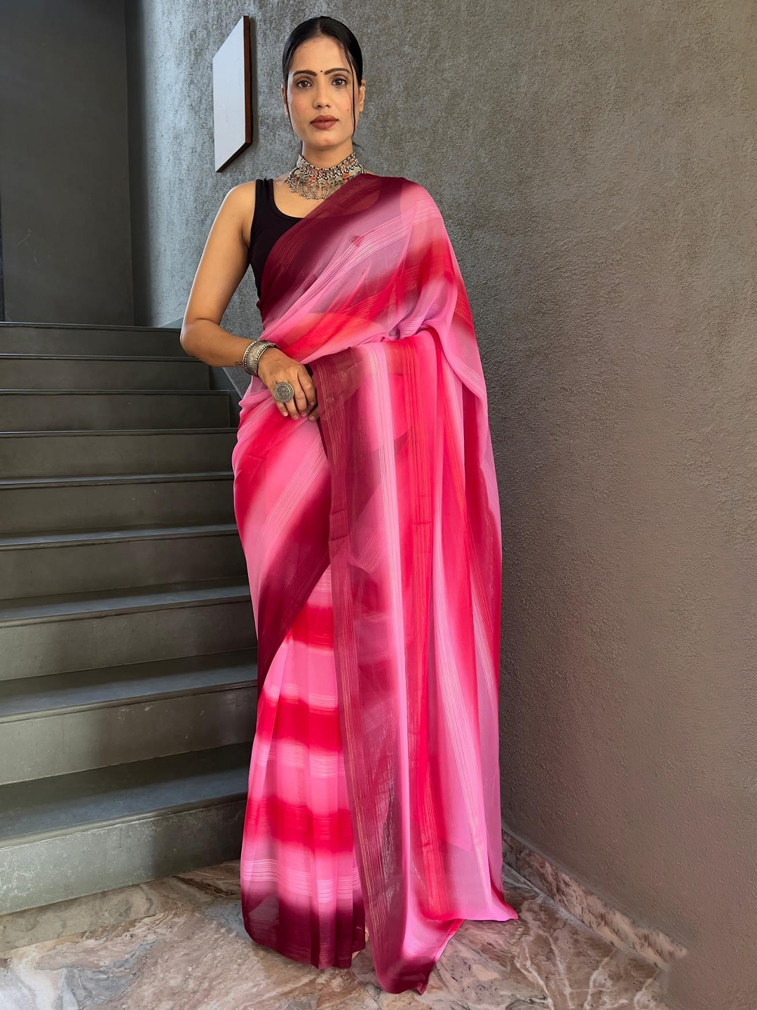 

Reeta Fashion Striped Pure Georgette Saree, Pink