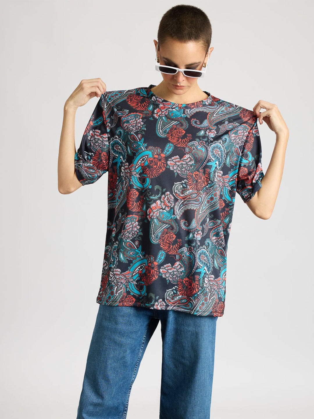 

FREAKINS Round Neck Floral Printed Drop-Shoulder Sleeves T-shirt, Black