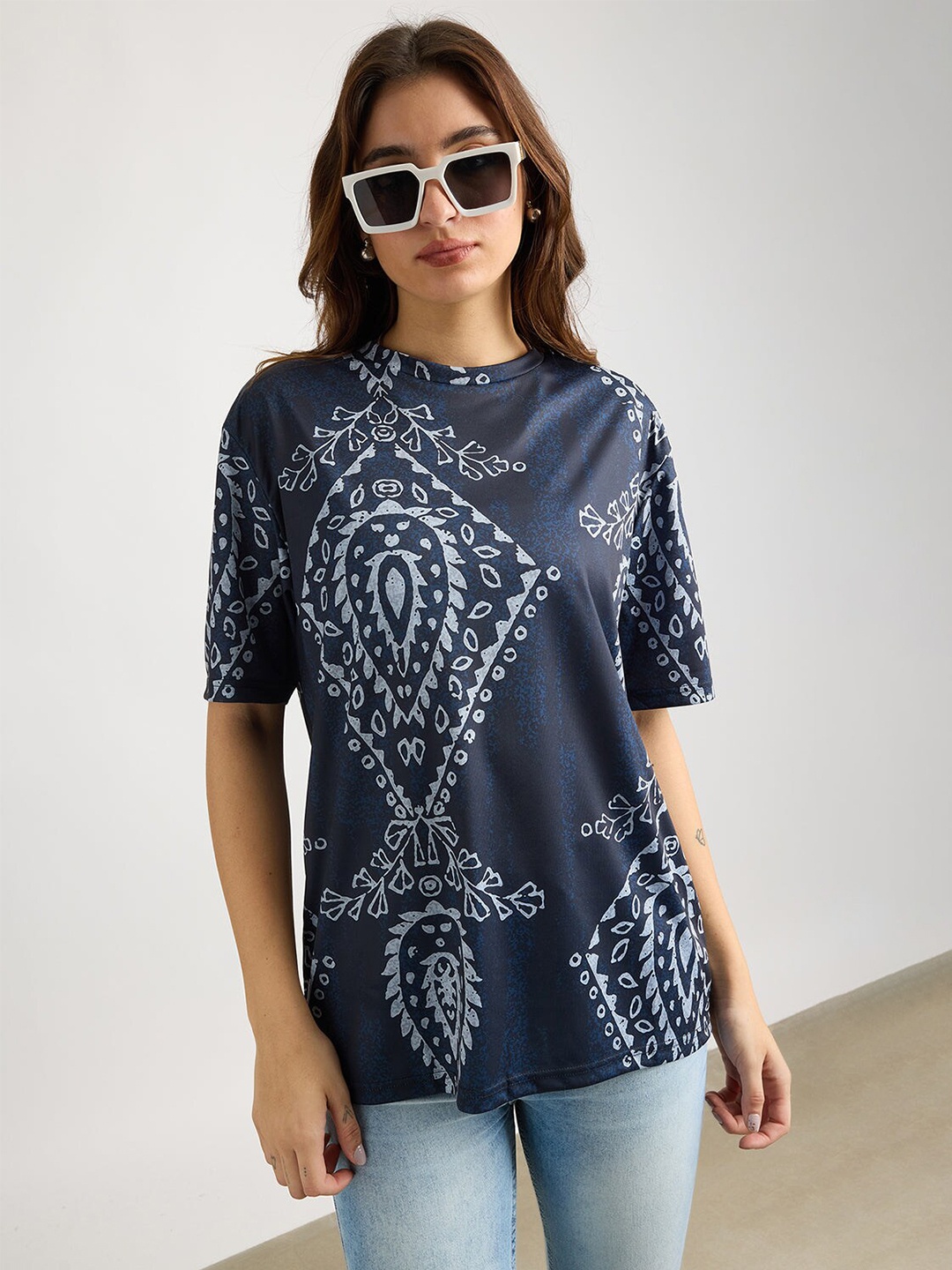 

FREAKINS Graphic Printed Drop-Shoulder Sleeves T-shirt, Navy blue