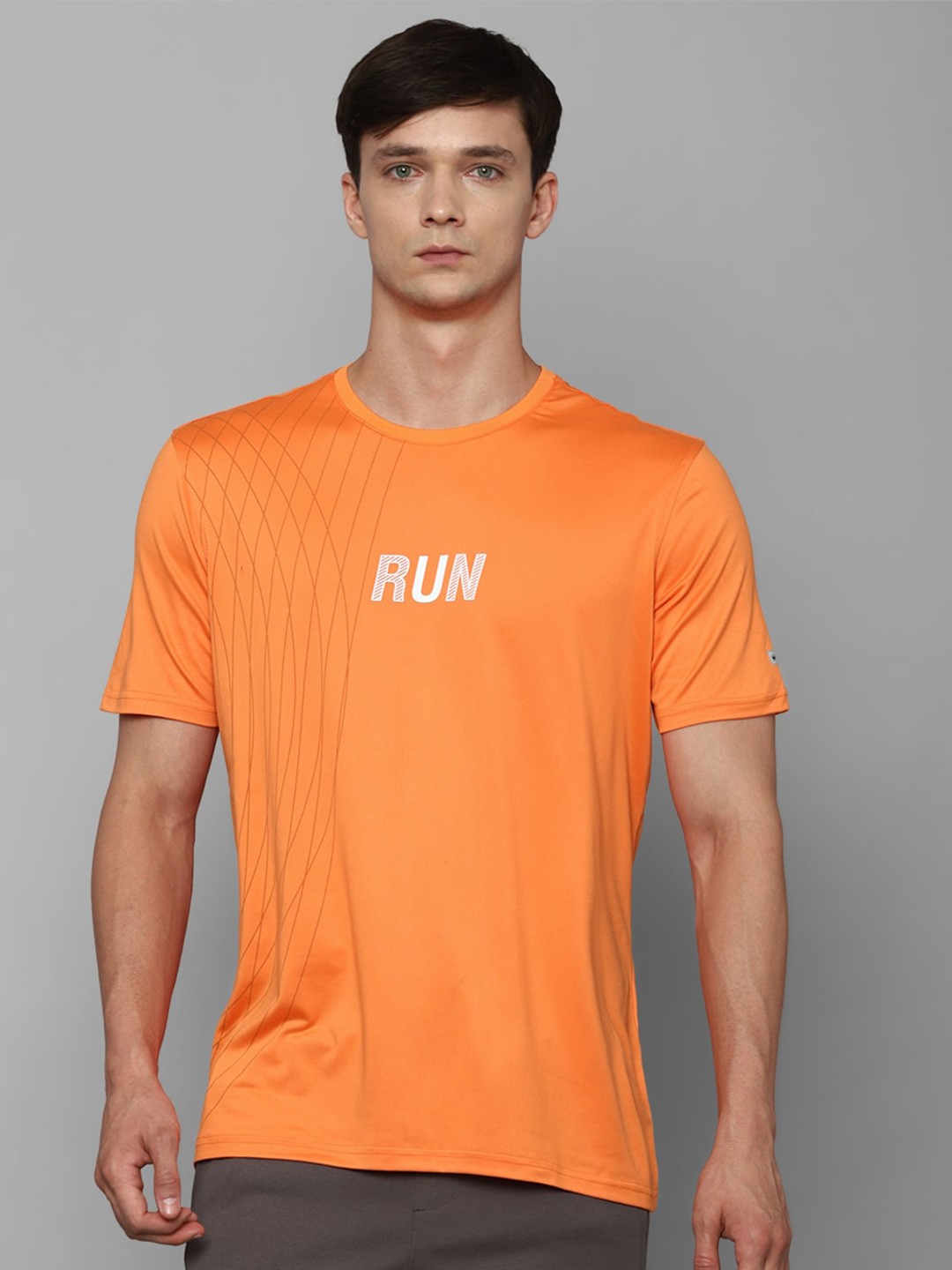 

Louis Philippe Orange Round Neck Short Sleeves Slim Fit Casual T-shirt
