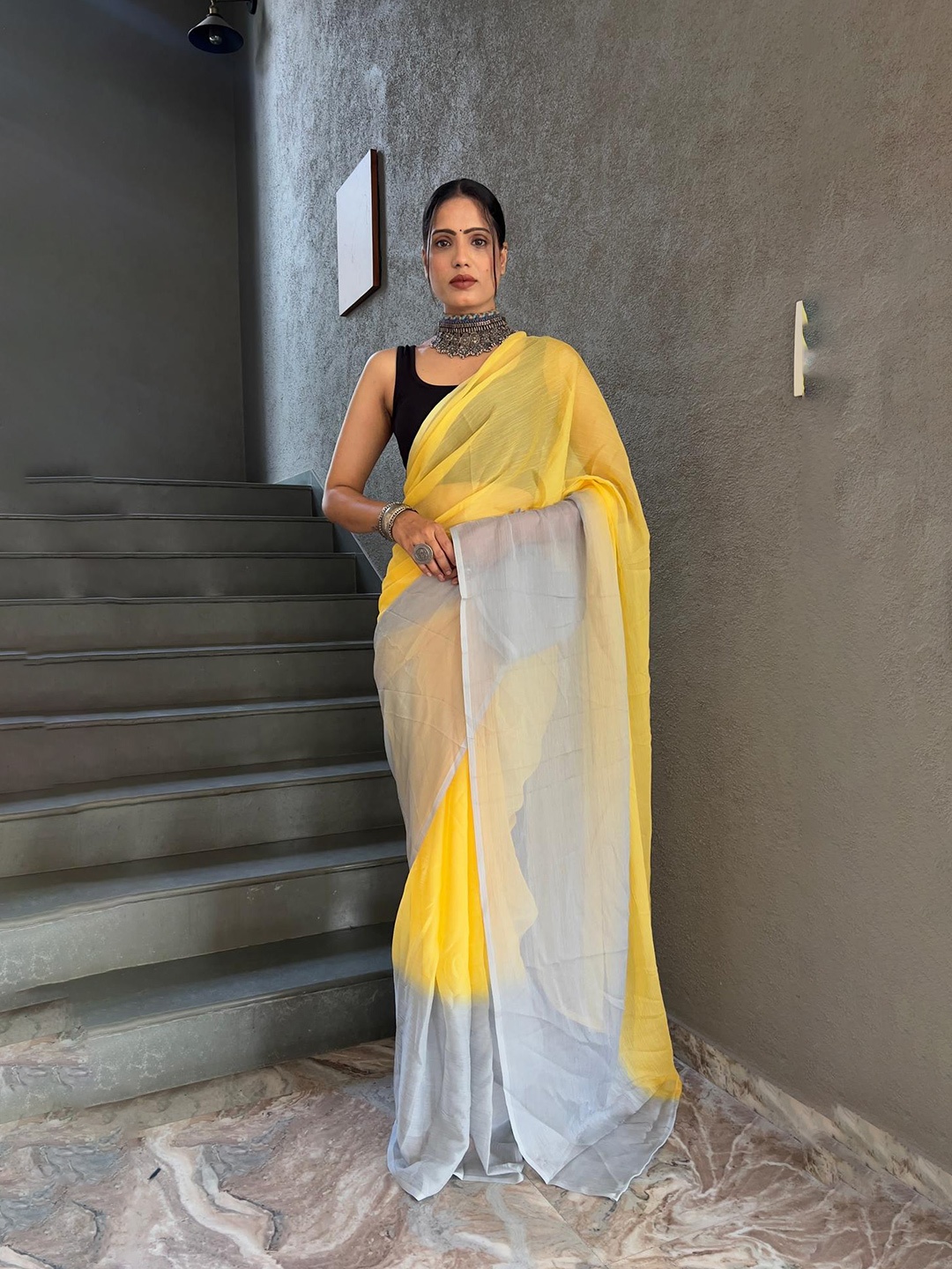 

Reeta Fashion Colourblocked Pure Georgette Ready to Wear Saree, Yellow