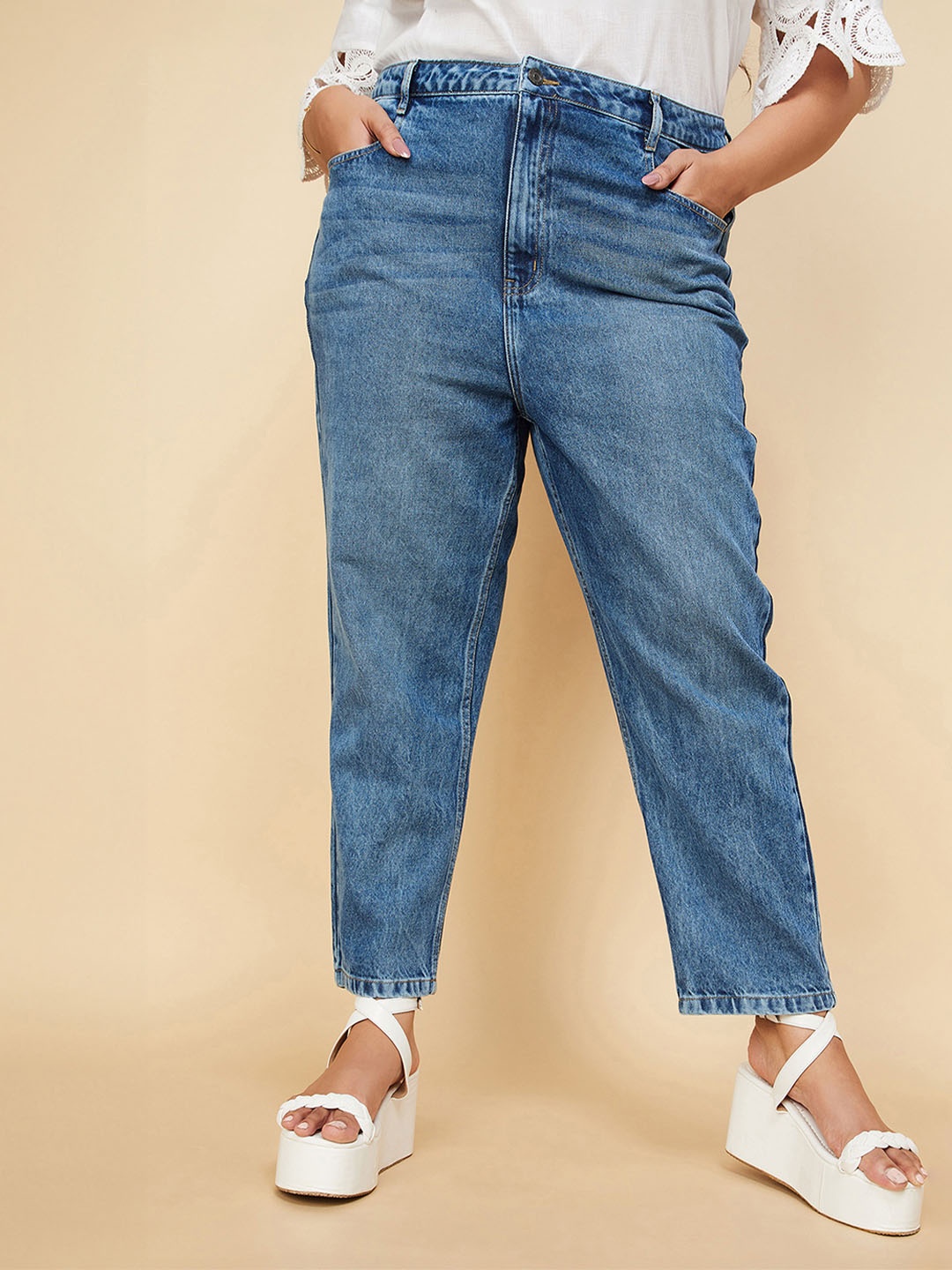 

max Women Plus Size Light Fade Pure Cotton Jeans, Blue