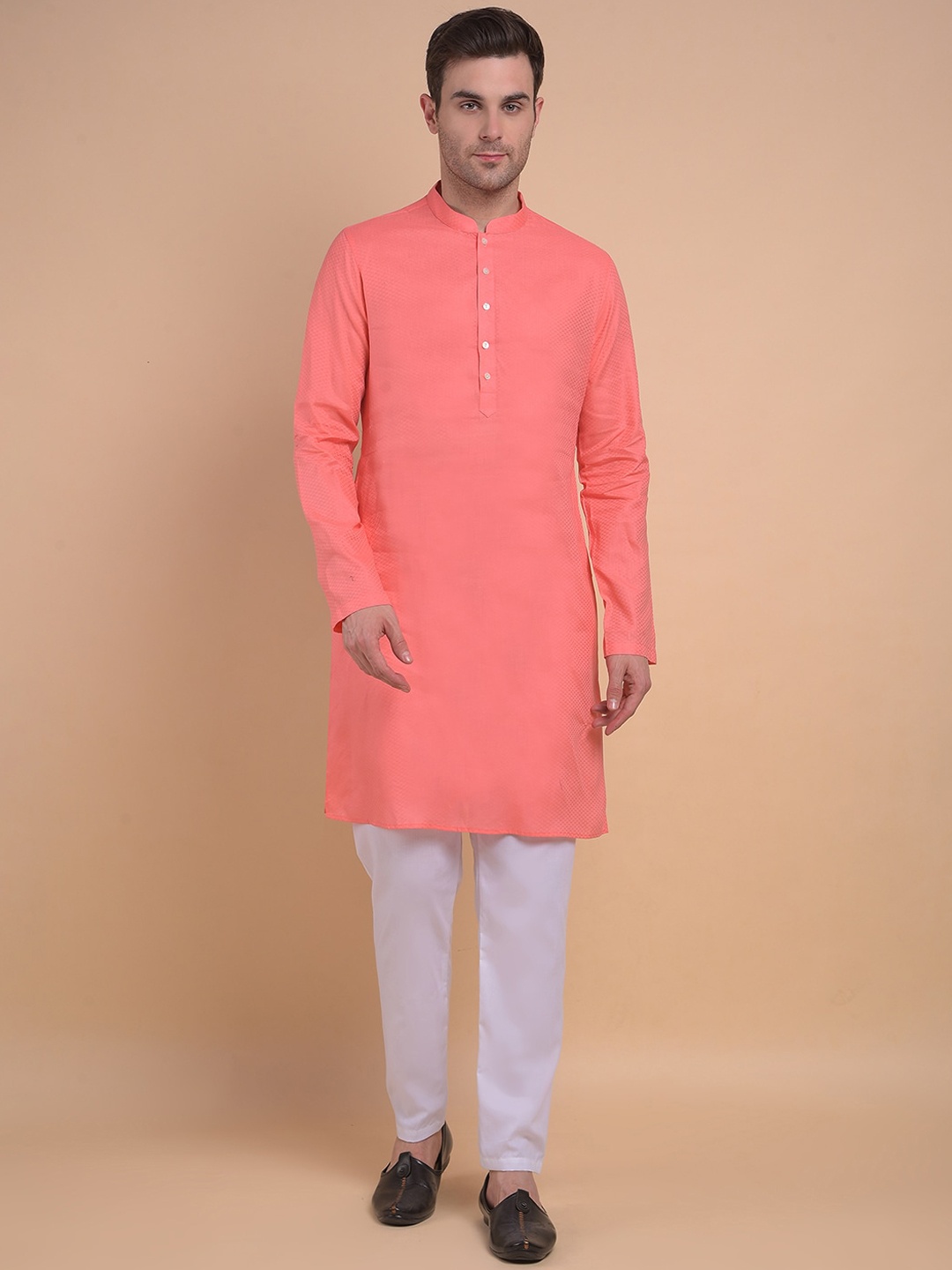 

Anouk Mandarin Collar Long Sleeves Kurta with Pyjamas, Pink
