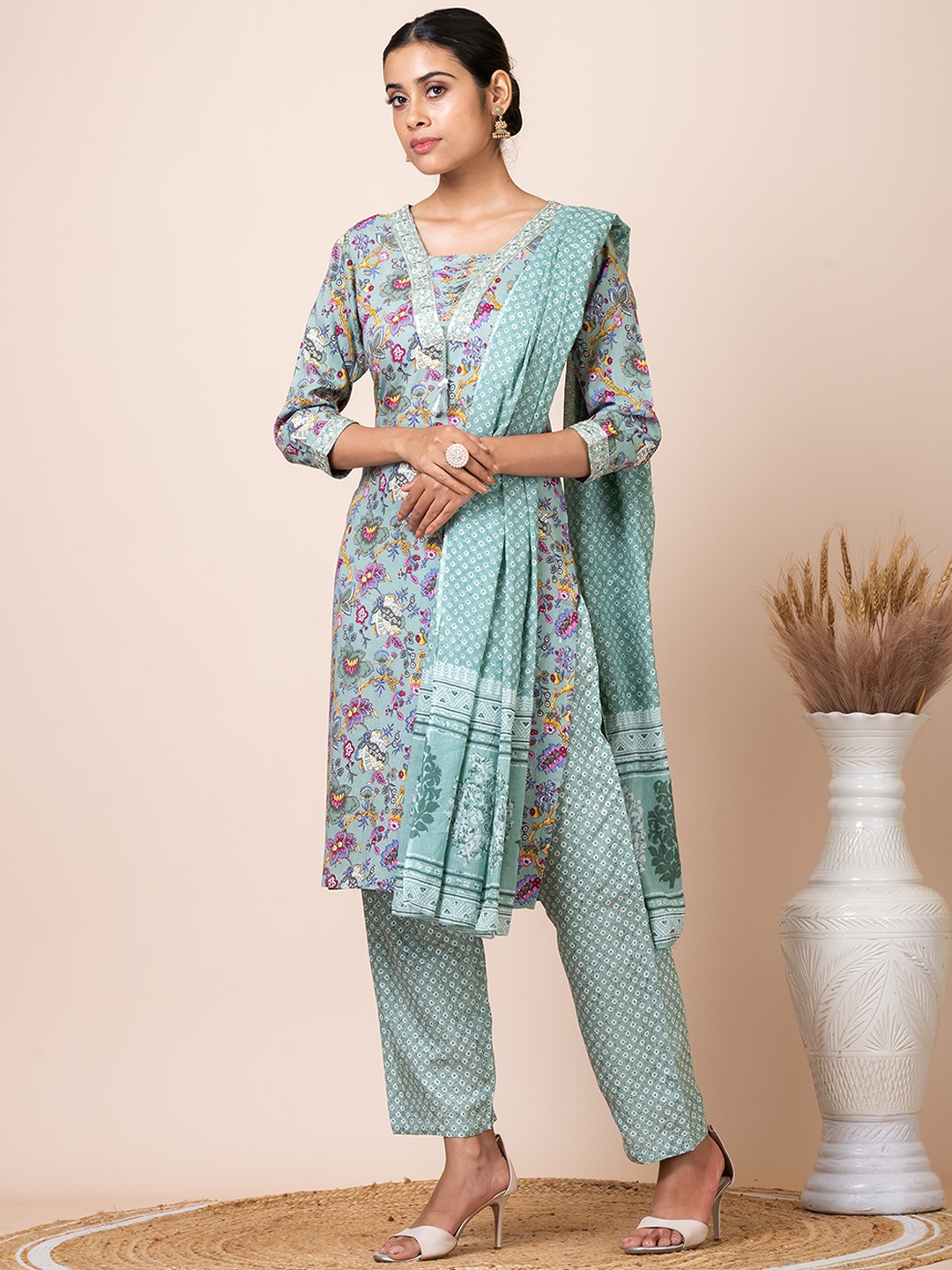

SARSO Floral Printed Square Neck Straight Pure Cotton Kurta with Trousers & With Dupatta, Blue