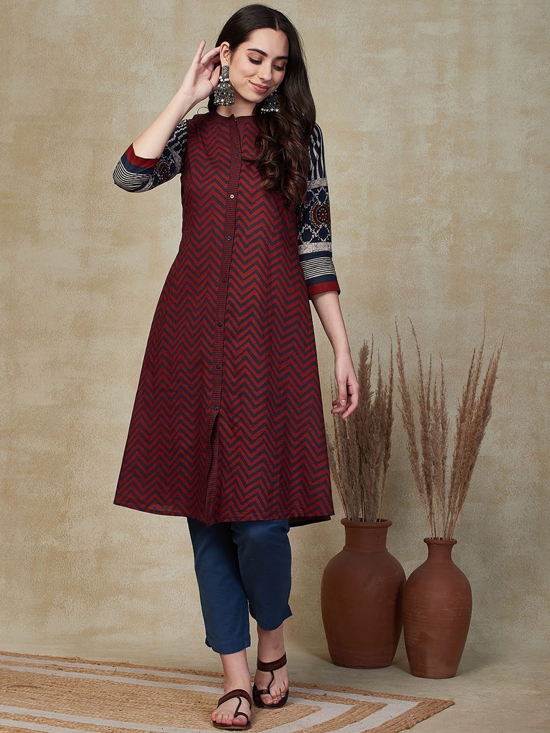 

FASHOR Chevron Printed Mandarin Collar Cotton A-Line Kurta, Maroon