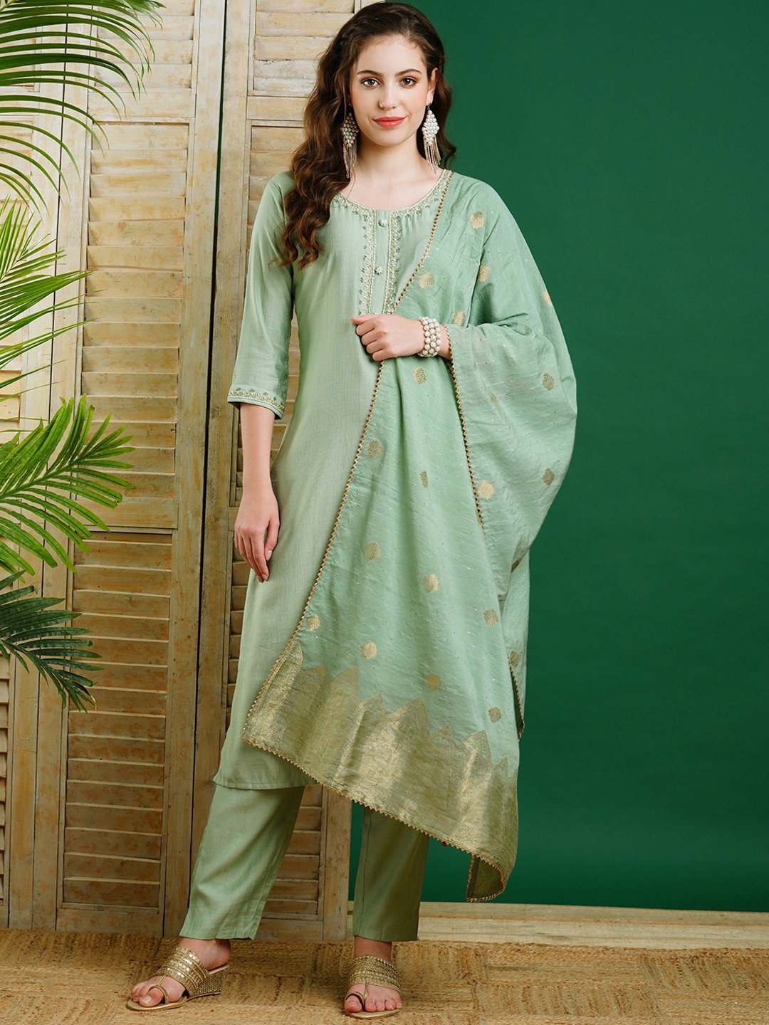 

FASHOR Ethnic Motifs Embroidered Kurta With Trousers & Dupatta, Green