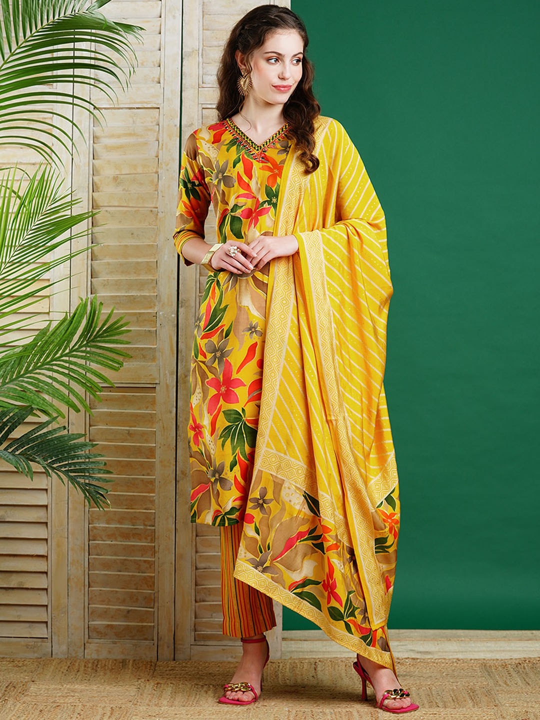 

FASHOR Floral Printed Kurta With Palazzo & Dupatta, Yellow