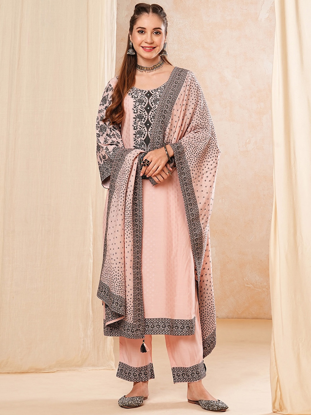 

FASHOR Floral Embroidered Regular Kurta with Trouser & With Dupatta, Pink