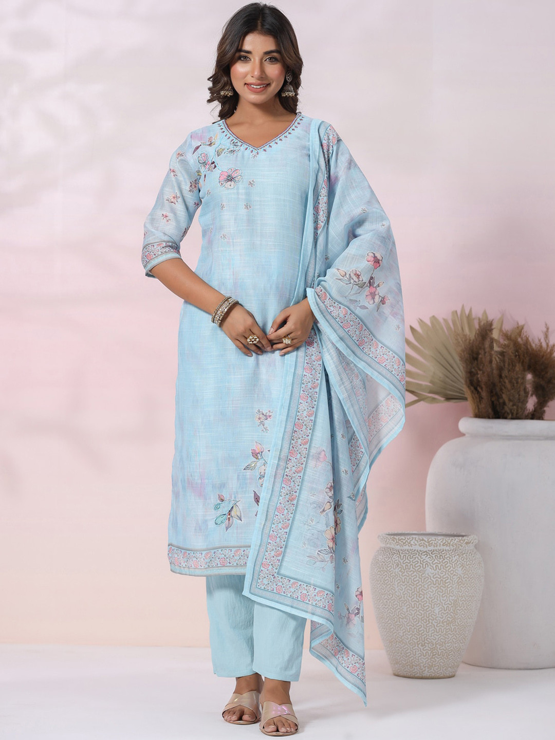 

FASHOR Floral Embroidered Regular Thread Work Kurta with Trousers & Dupatta, Blue