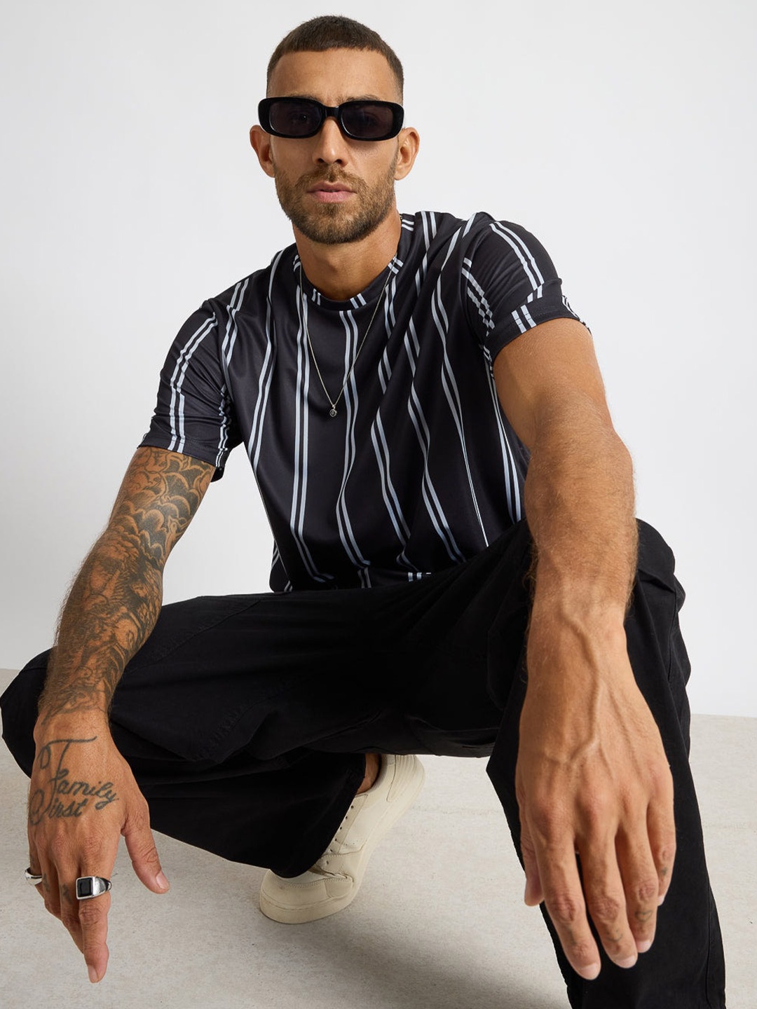 

FREAKINS Men Striped T-shirt, Black