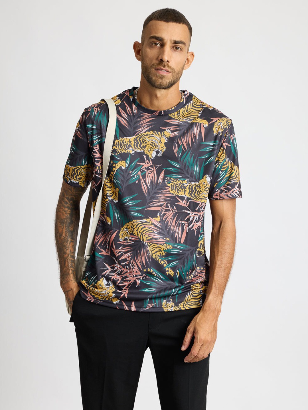 

FREAKINS Tropical Printed Round Neck T-shirt, Brown