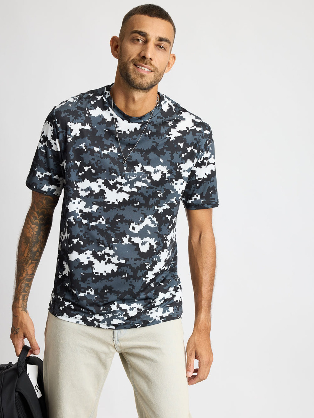 

FREAKINS Men Camouflage Printed T-shirt, Black