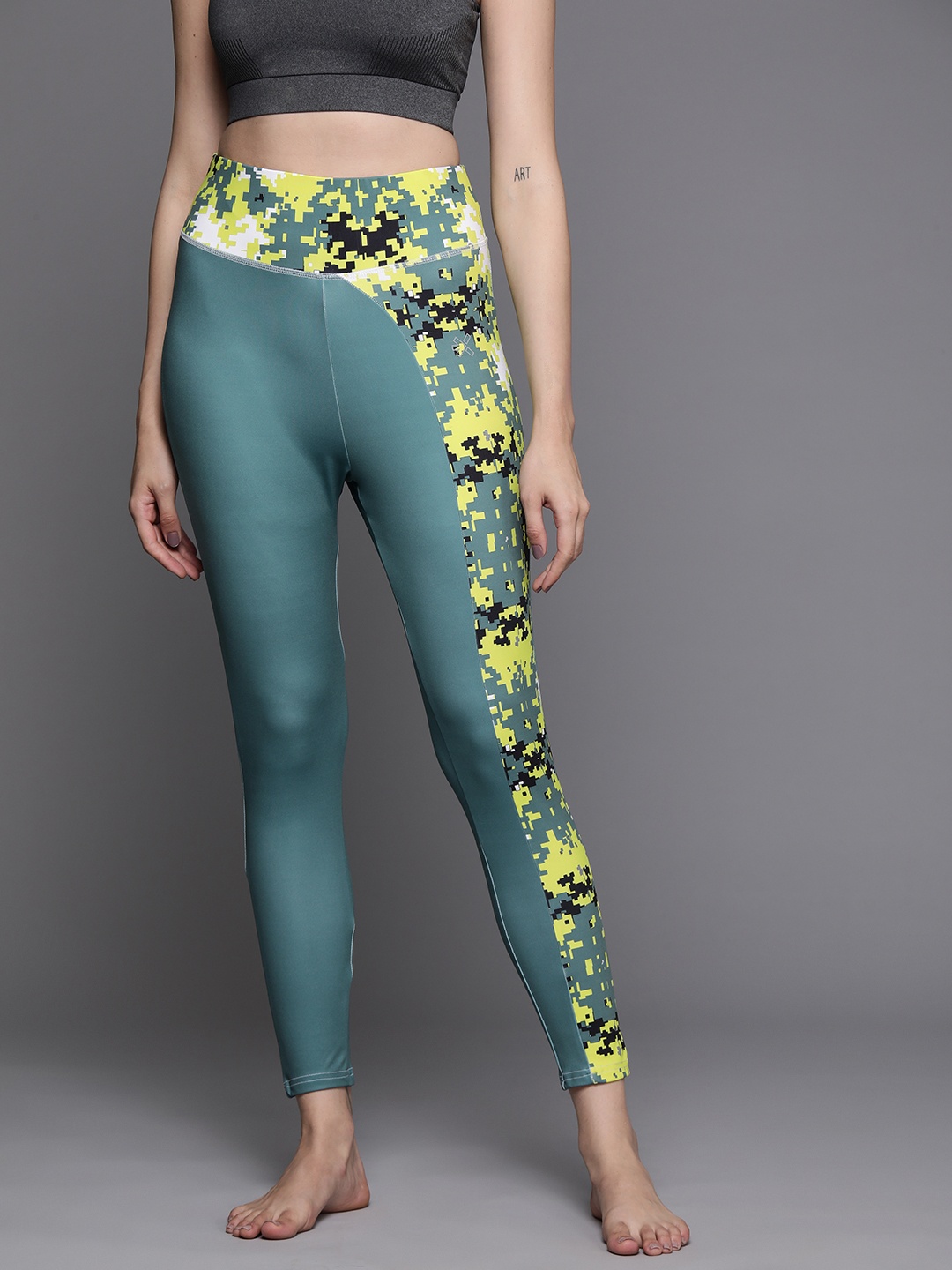 

HRX by Hrithik Roshan Printed Cropped Training Tights, Green