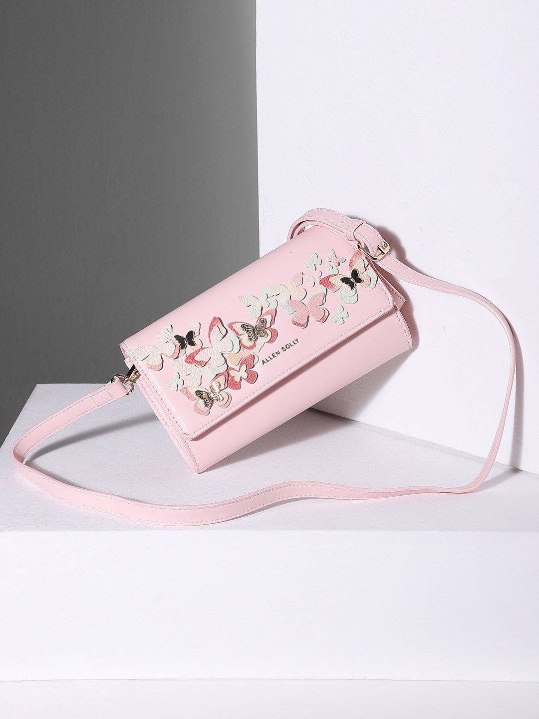 

Allen Solly Woman Embellished Structured Sling Bag, Pink