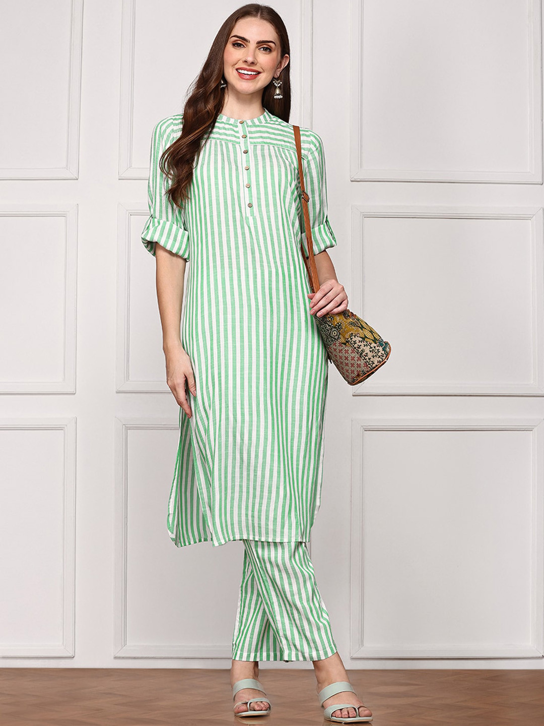

Anubhutee Striped Pure Cotton Straight Kurta With Trousers Set, Green