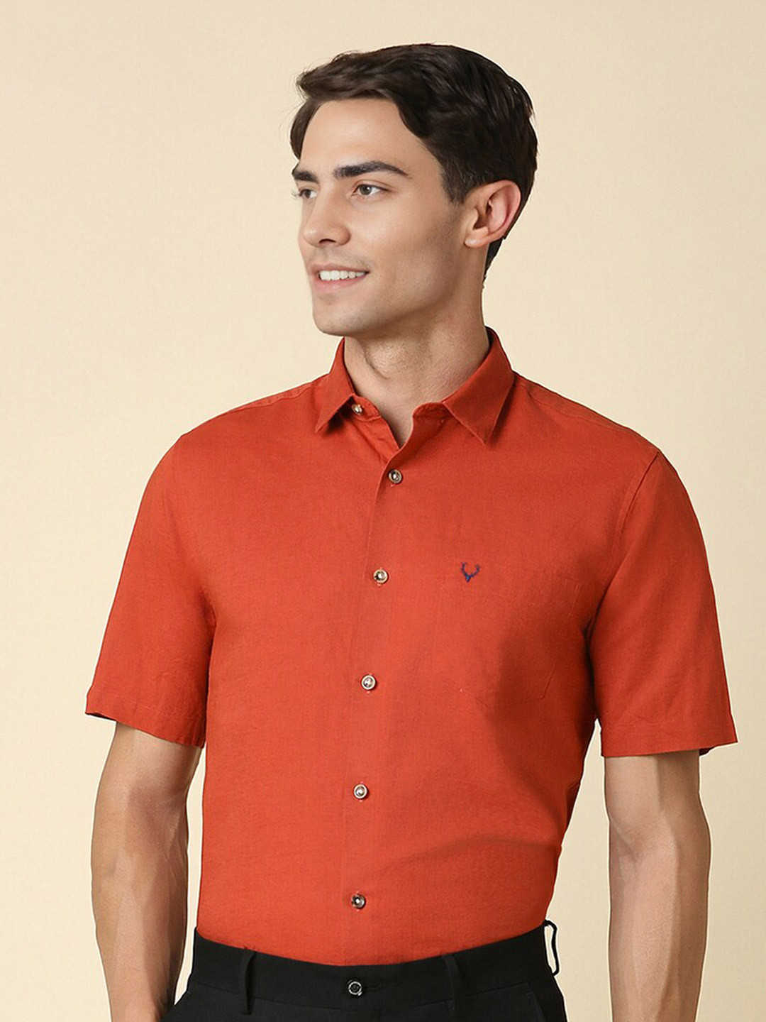 

Allen Solly Slim Fit Textured Half Sleeves Cotton Linen Formal Shirt, Red