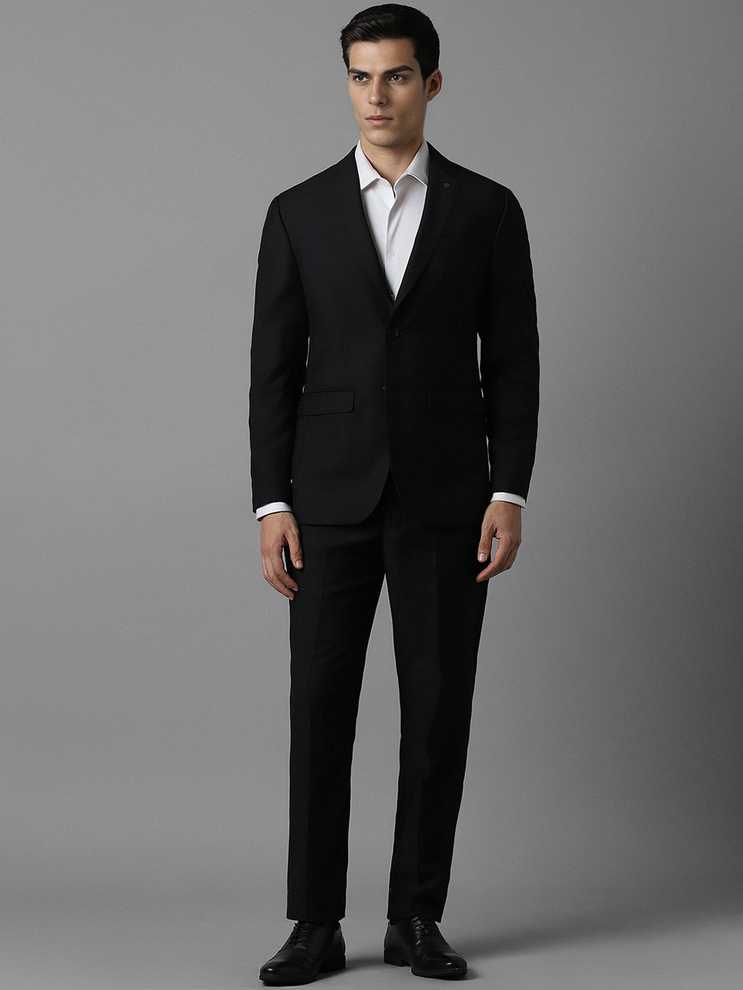 

Louis Philippe Checked Slim-Fit Single-Breasted Two-Piece Formal Suit, Black