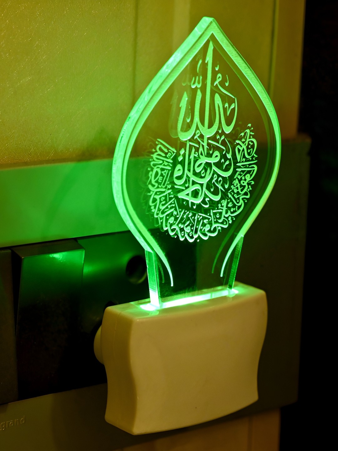 

1ST TIME White Textured Self Assembly Abstract Shaped Wall Led Night Lamps