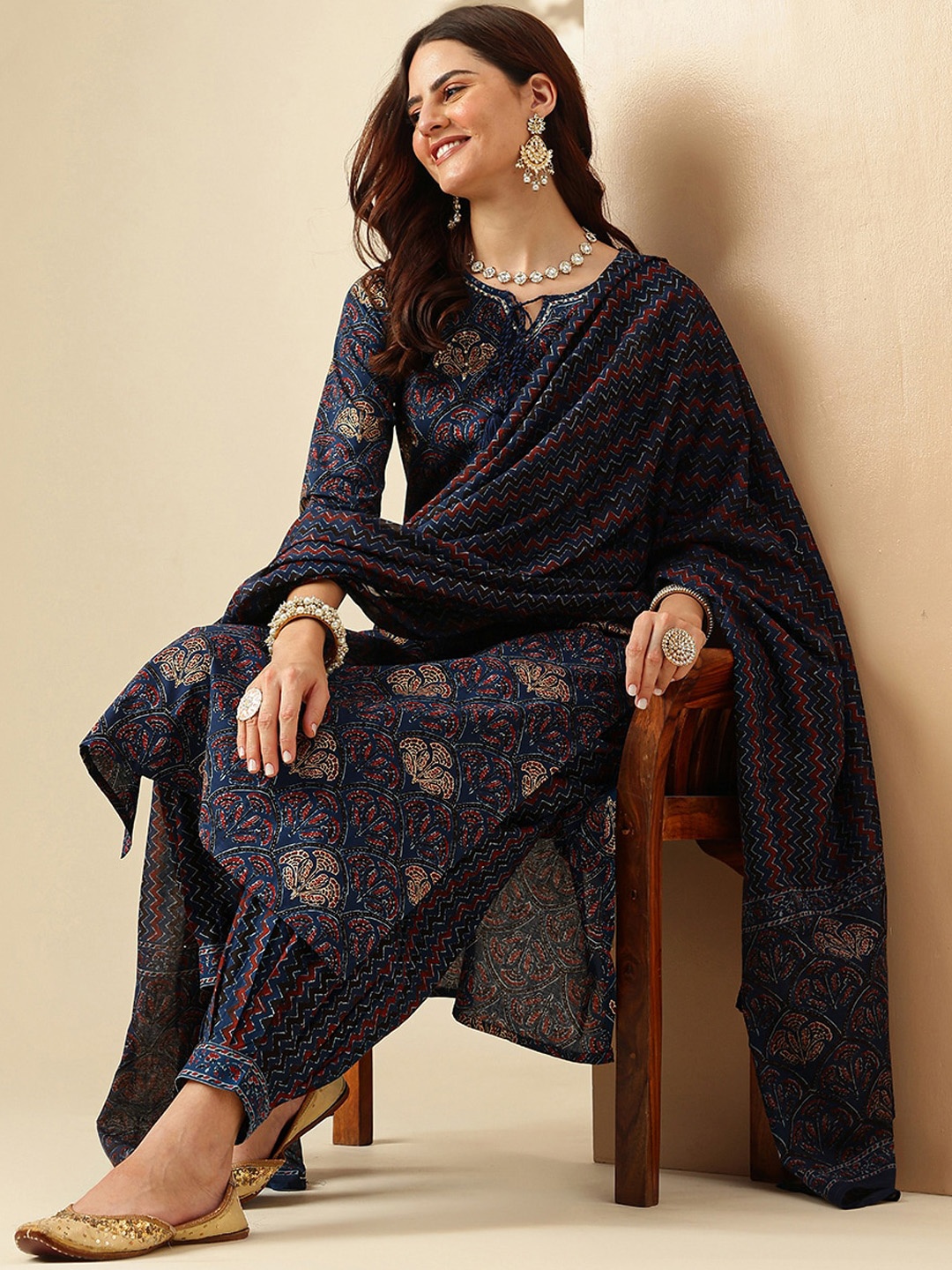

Anouk Floral Printed Regular Pure Cotton Kurta With Salwar & Dupatta, Navy blue