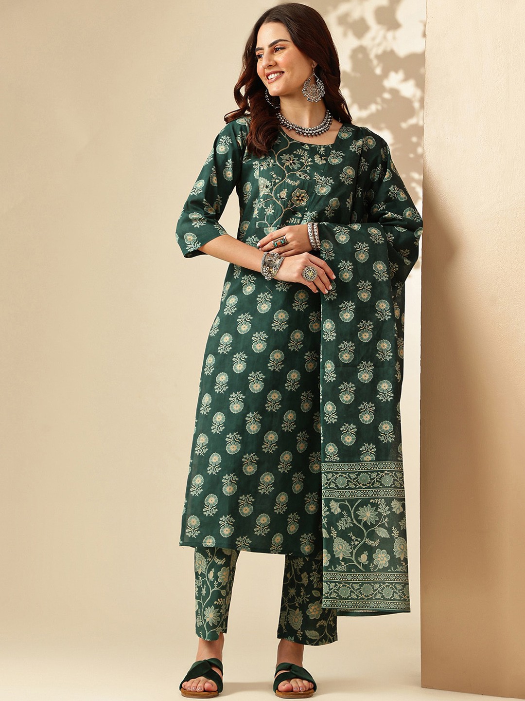 

Anouk Floral Printed Regular Sequinned Pure Cotton Kurta With Trousers & Dupatta, Green