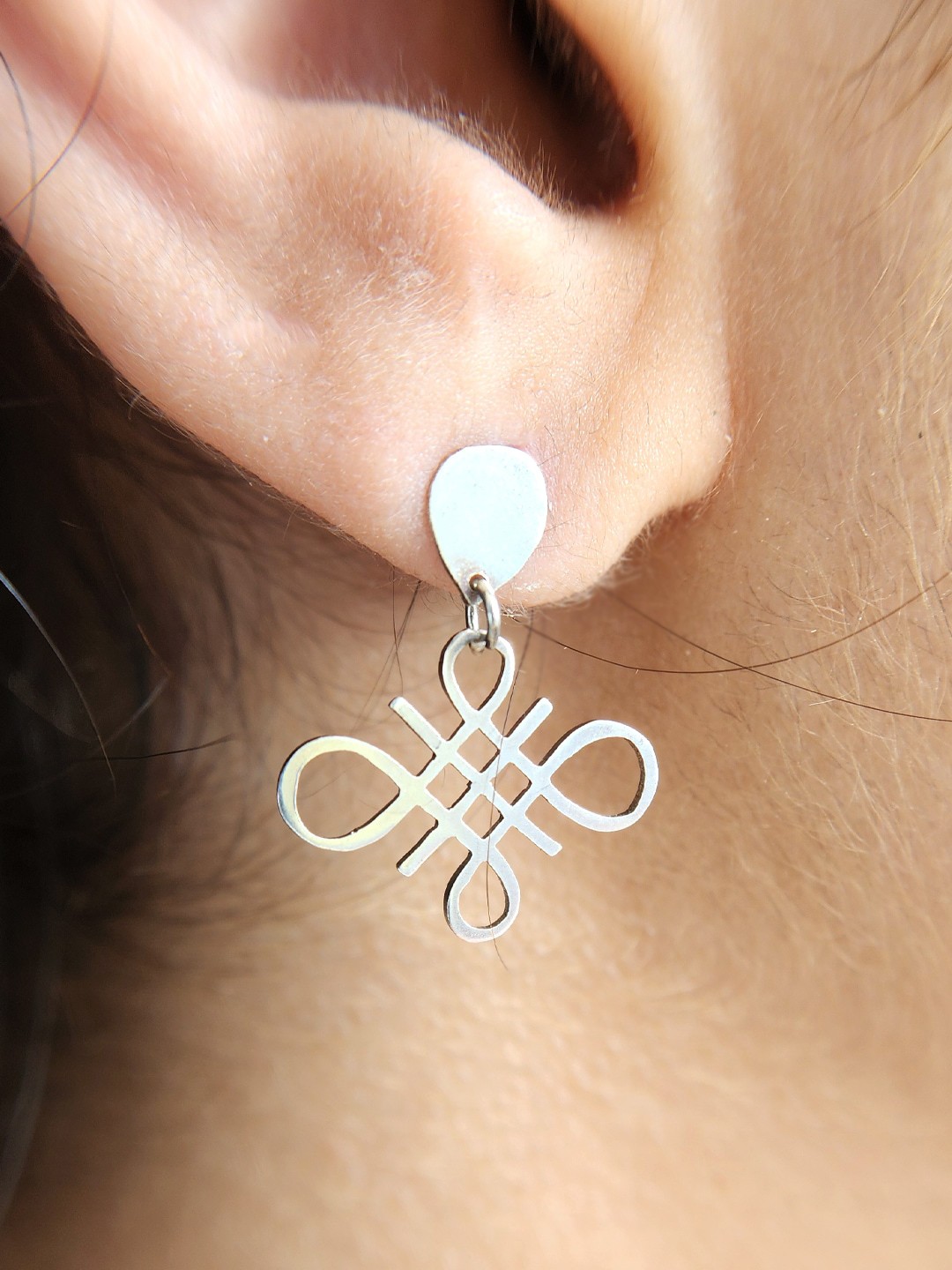 

Goldnera 925 Sterling Silver Silver Plated Drop Earrings