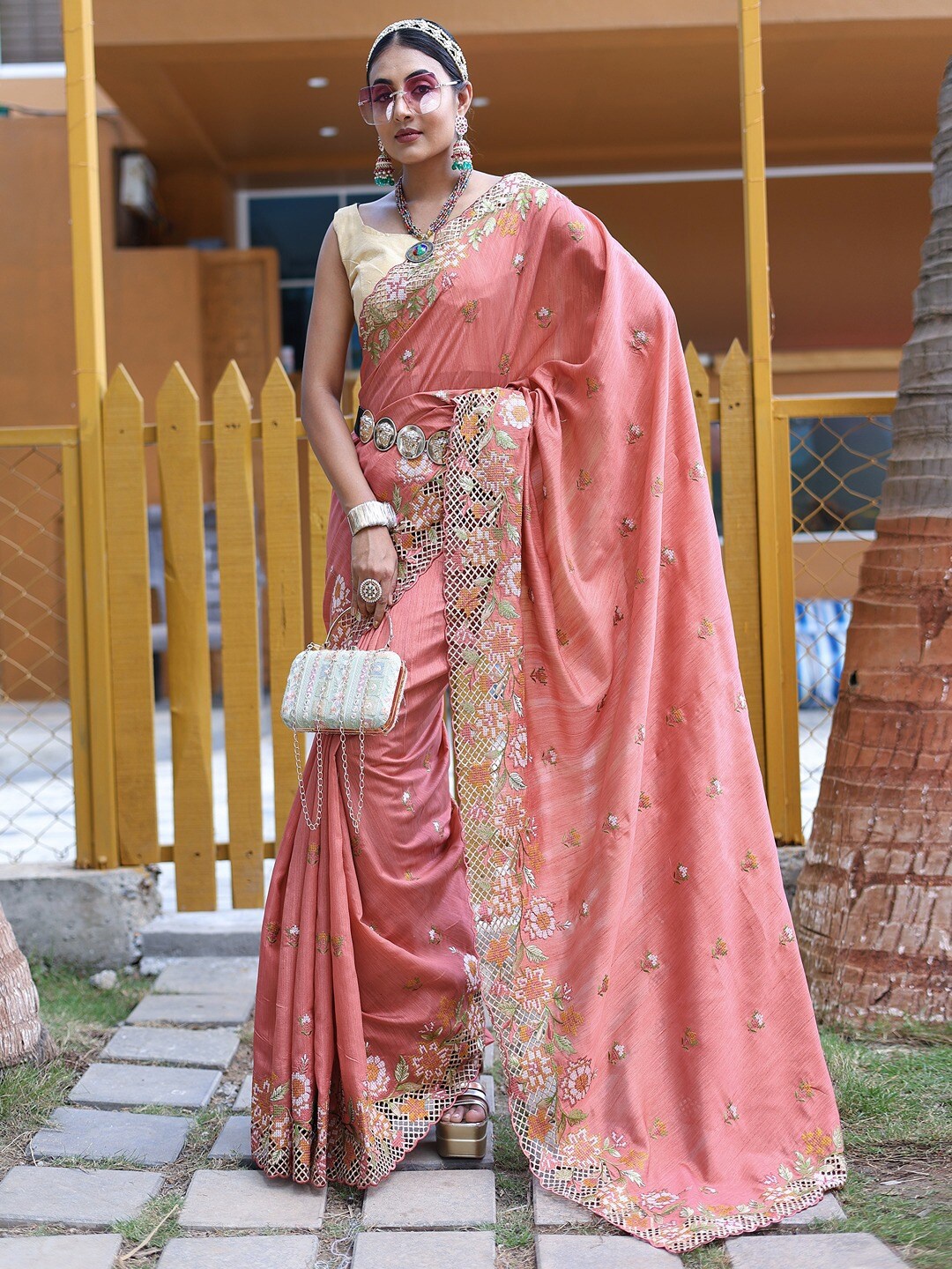 

SGF11 Floral Embroidered Silk Cotton Saree, Peach