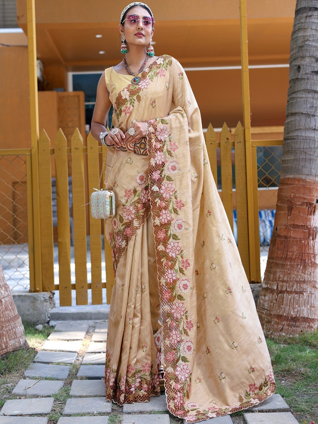 

SGF11 Floral Embroidered Silk Cotton Heavy Work Saree, Cream