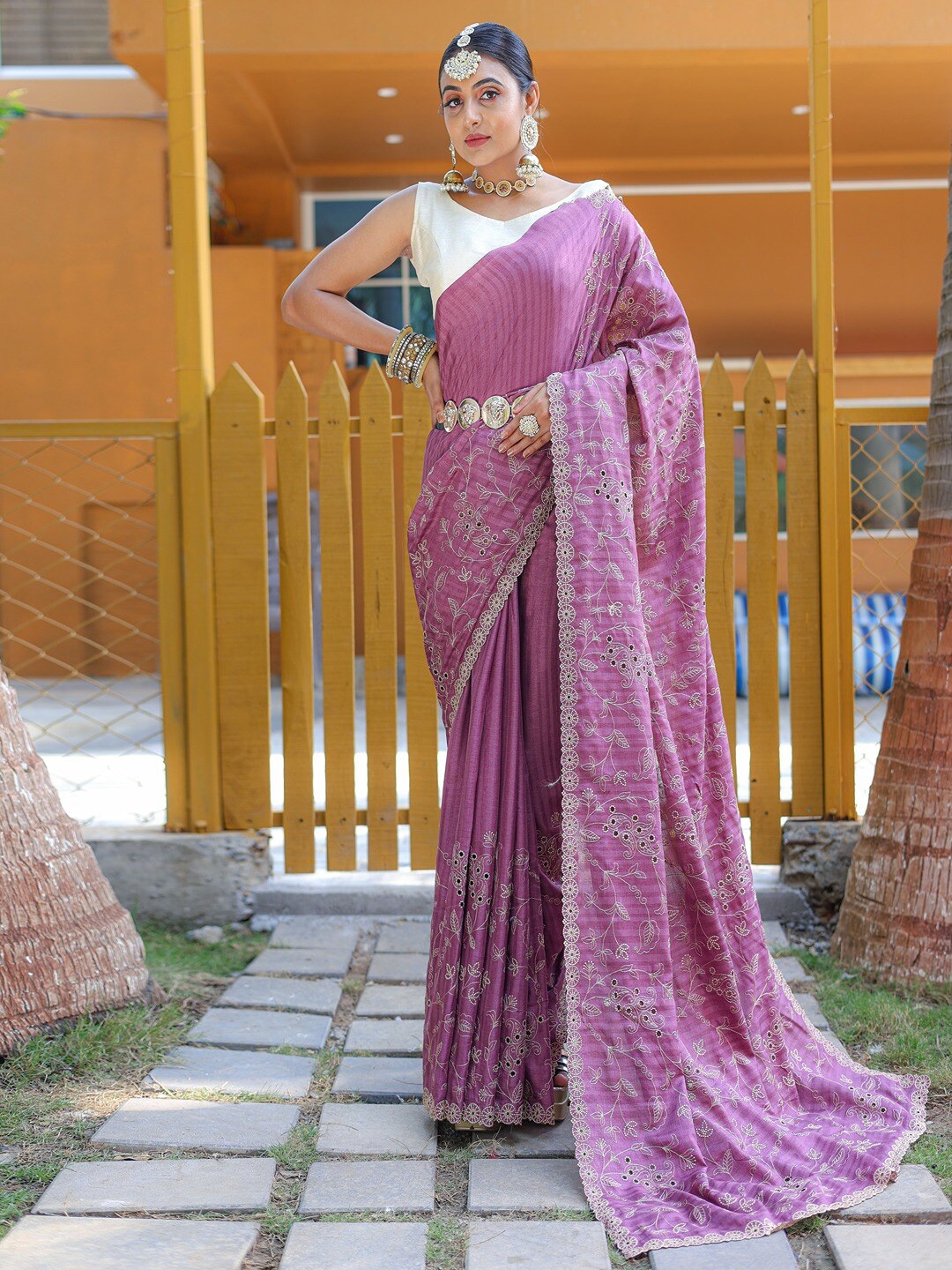 

SGF11 Floral Embroidered Art Silk Tussar Saree, Pink