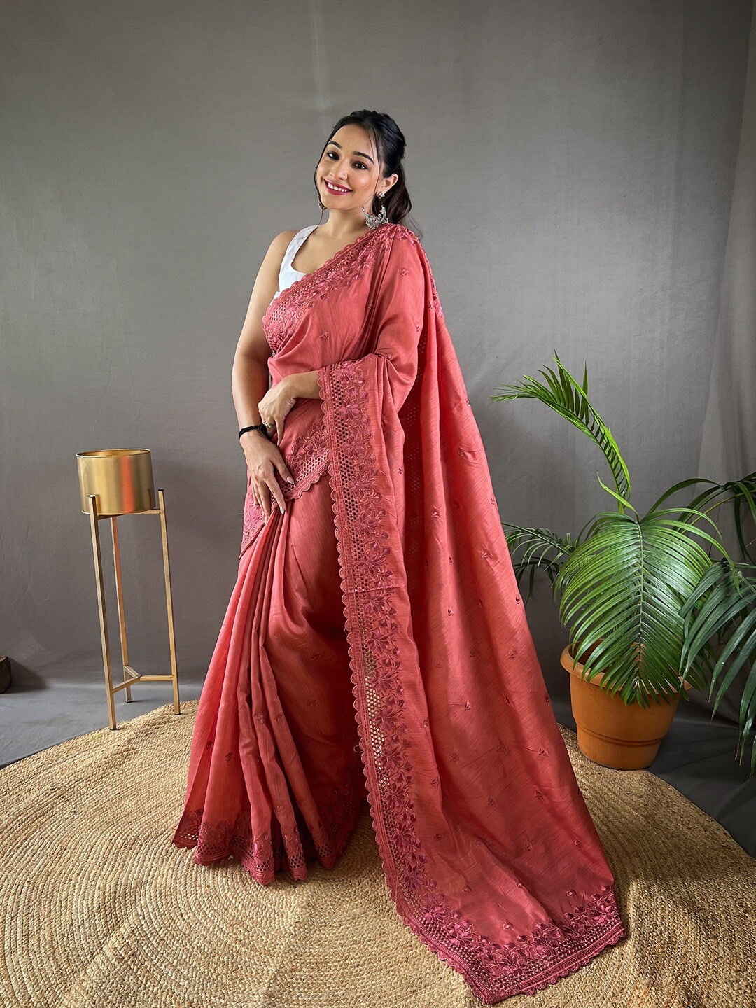 

SGF11 Floral Embroidered Tussar Saree, Pink