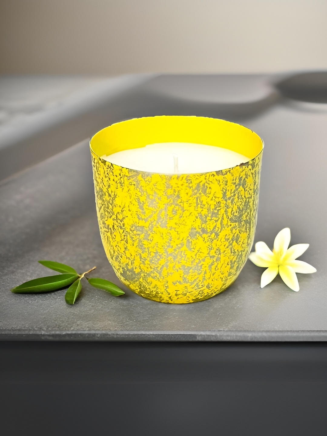 

Akaar Yellow & Grey Metallic Glow Ylang Scented Jar Candle