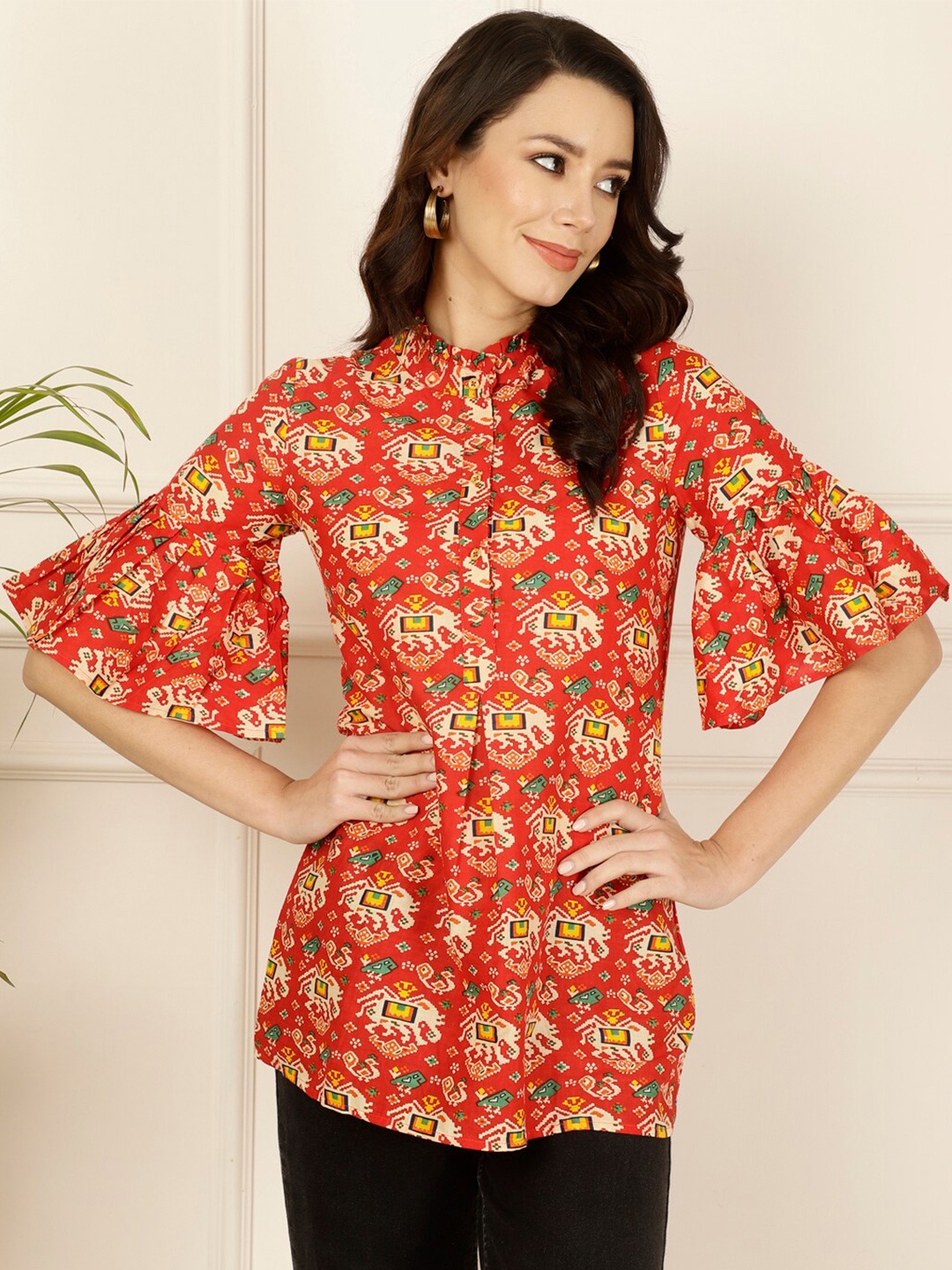 

antaran Floral Printed Band Collar Bell Sleeves Cotton Longline Top, Red
