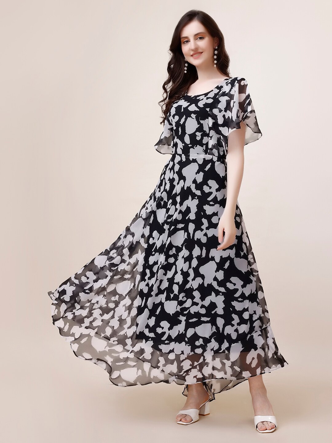 Fashion2wear Floral Printed Flutter Sleeve Georgette Maxi Dress, Black
