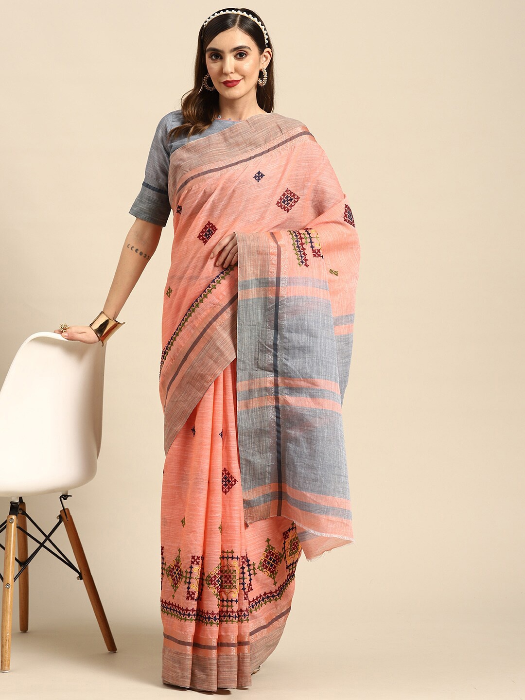 

KALINI Abstract Embroidered Pure Linen Saree, Peach