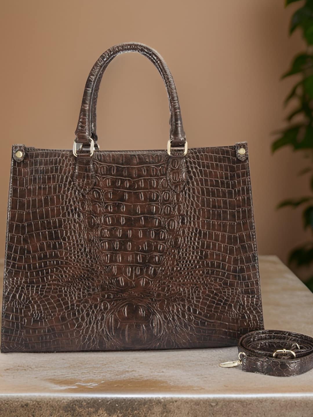 

IMARS Animal Textured Structured Handheld Bag, Brown