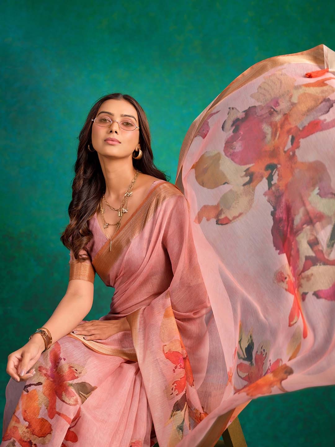 

Sangria Floral Printed Linen Saree, Peach