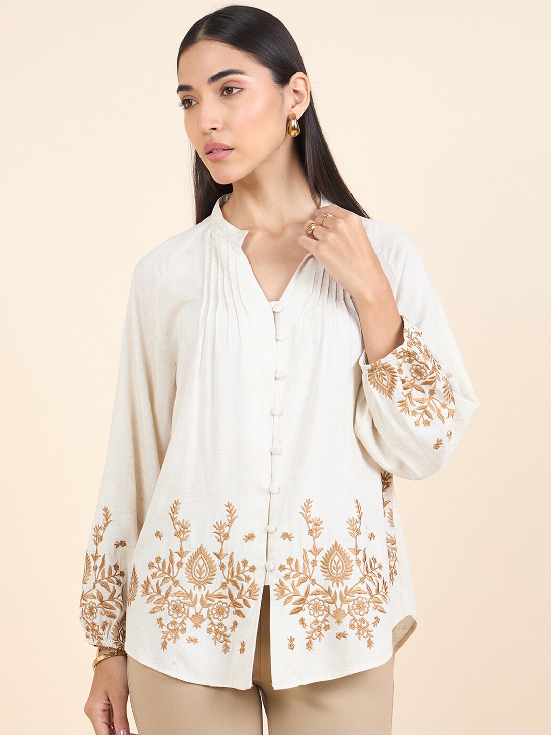 

Gipsy Floral Embroidered Mandarin Collar Cuffed Sleeves Tunic, White