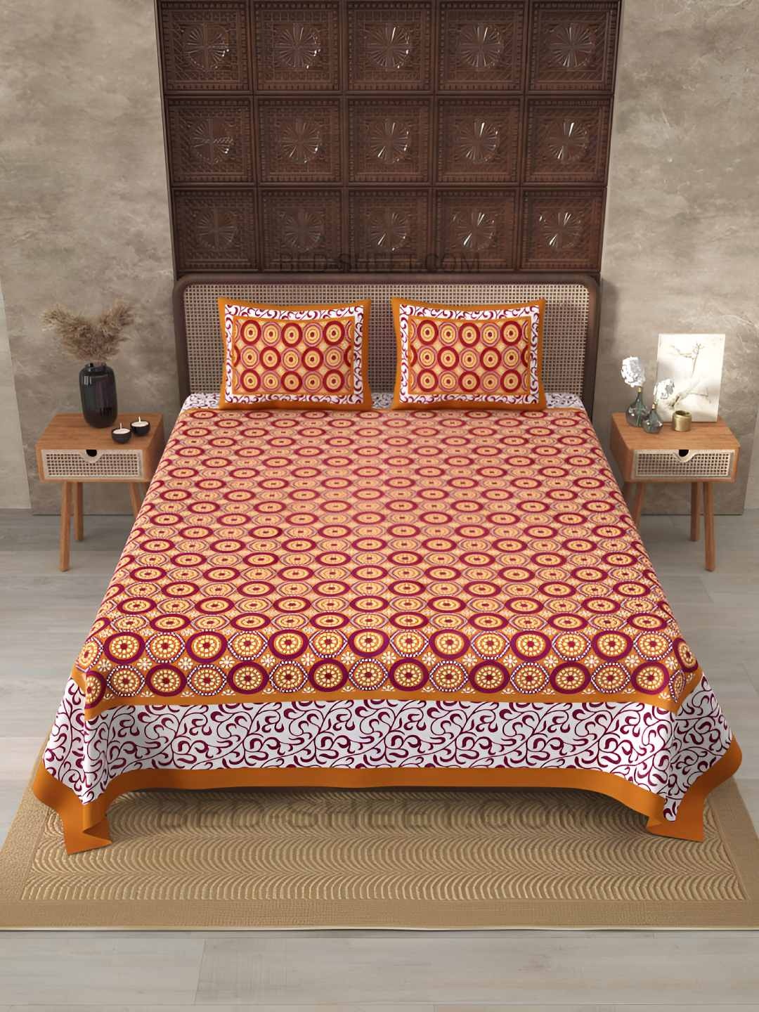 

BED-SHEET.COM Brown & White Geometric Cotton 240TC King Bedsheet With 2 Pillow Covers