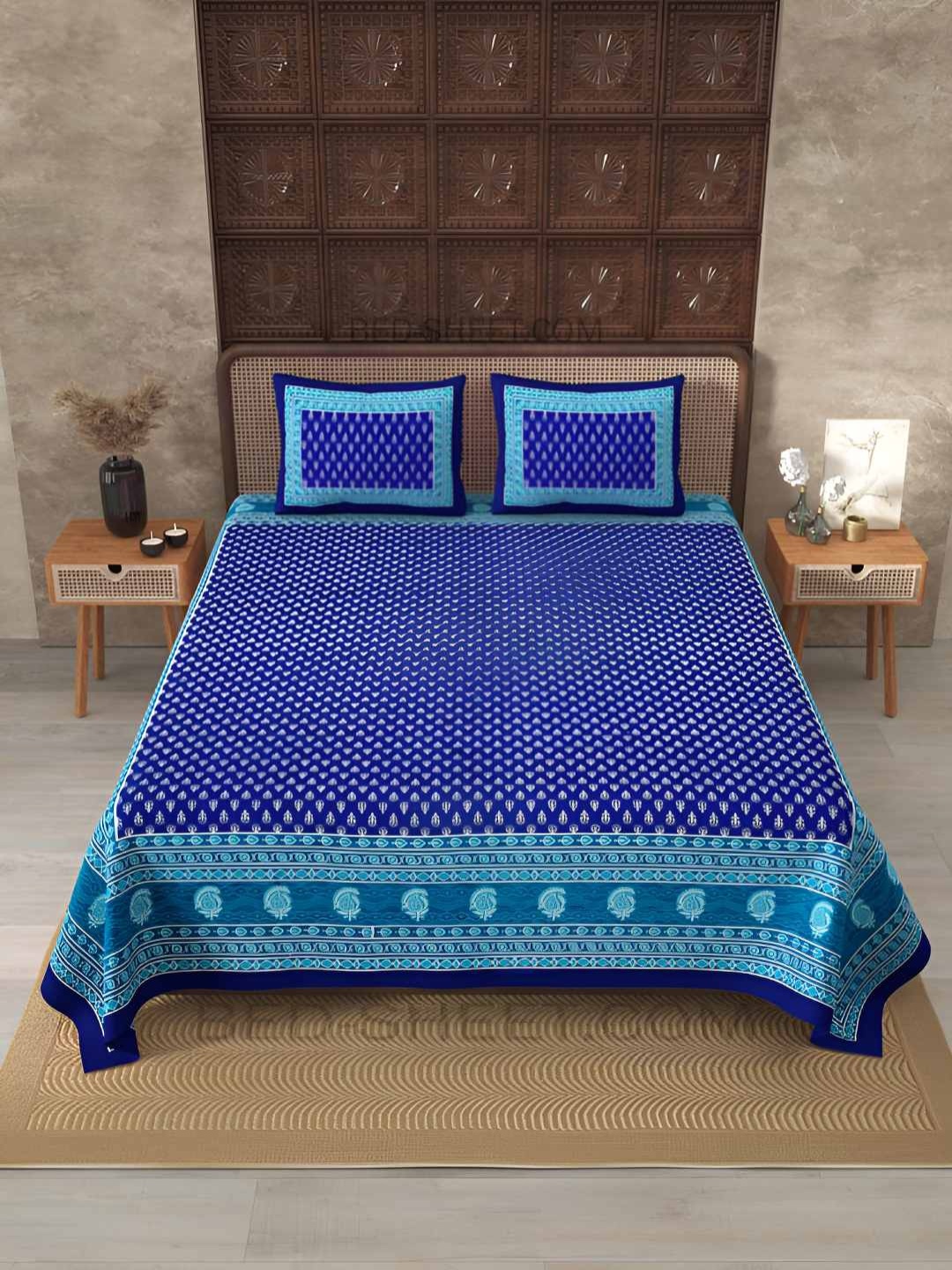 

BED-SHEET.COM Navy Blue & White Ethnic Motifs Cotton 240 TC King Bedsheet &2 Pillow Covers