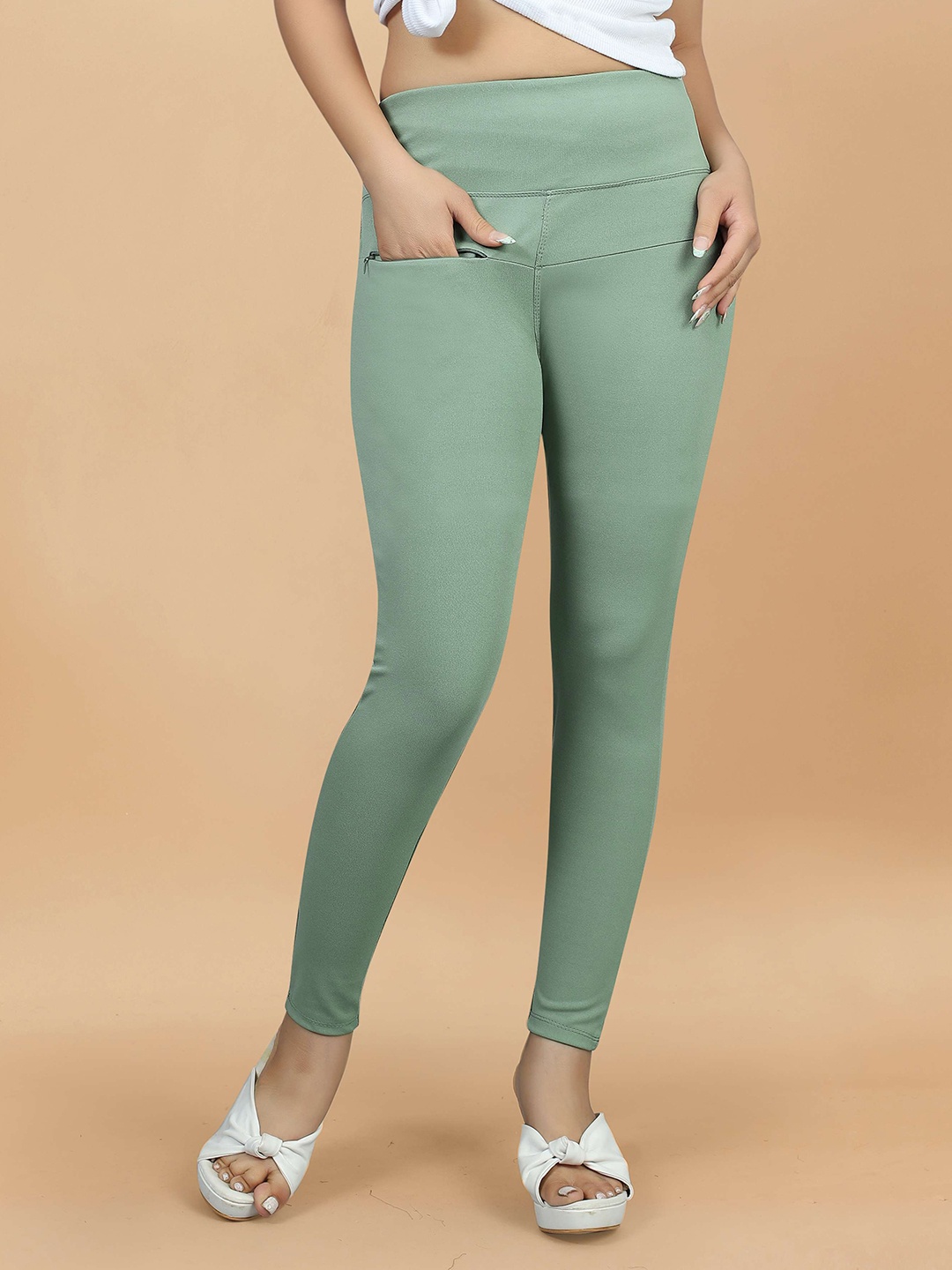 

Aardiva Women Skinny Fit Jeggings, Green