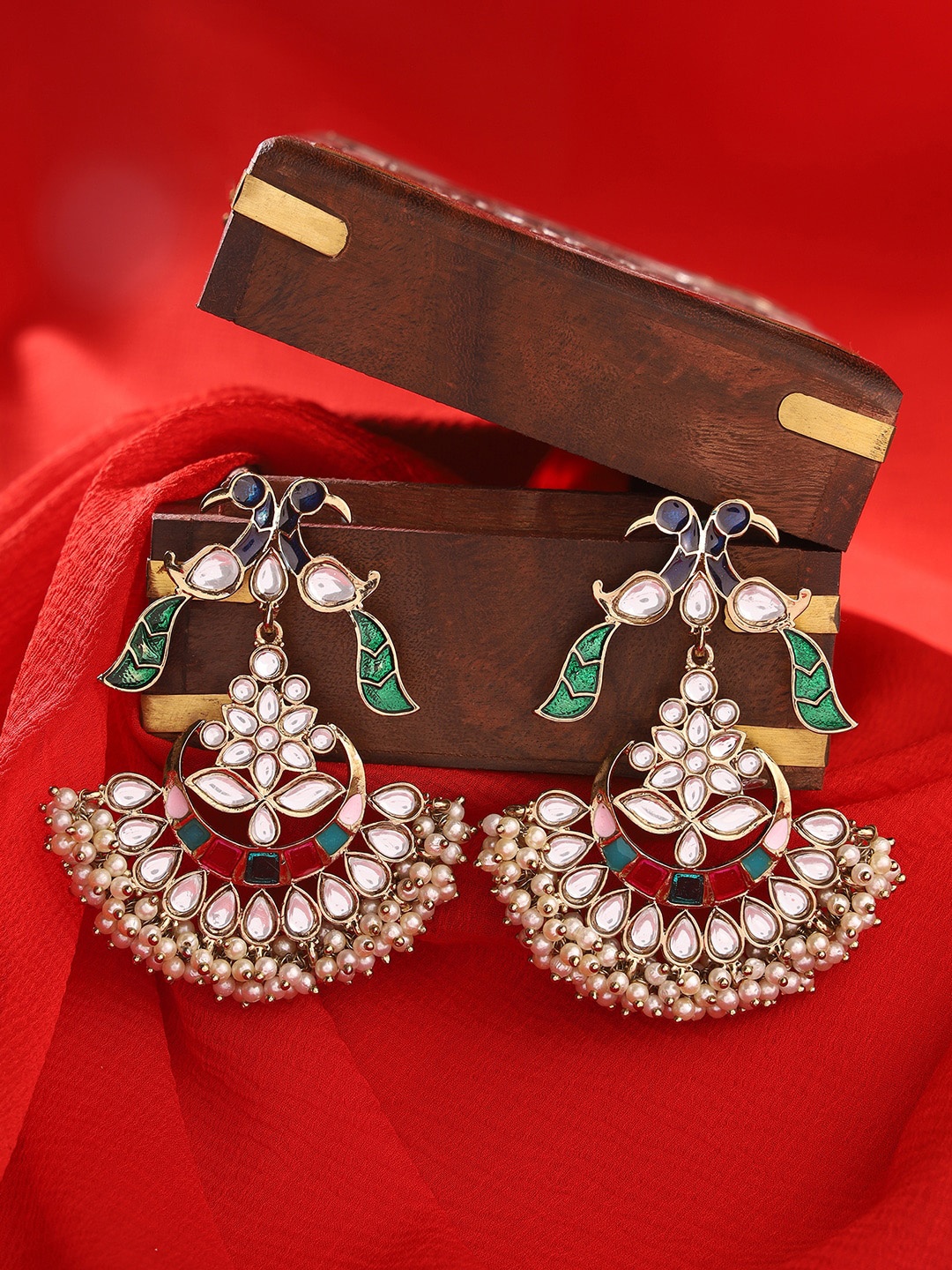 

Priyaasi Gold-Plated Contemporary Chandbalis