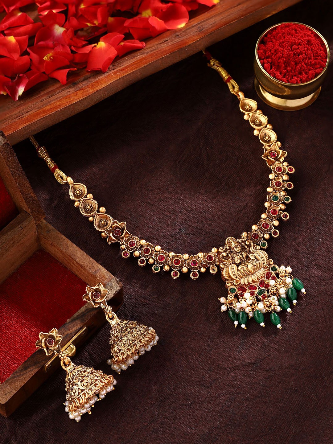 

Priyaasi Gold-Plated Stone-Studded Jewellery Set