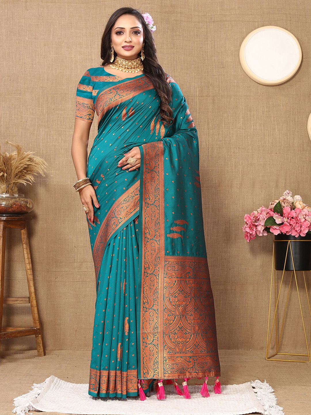 

Lookslady Ethnic Motifs Zari Pure Silk Kanjeevaram Saree, Turquoise blue