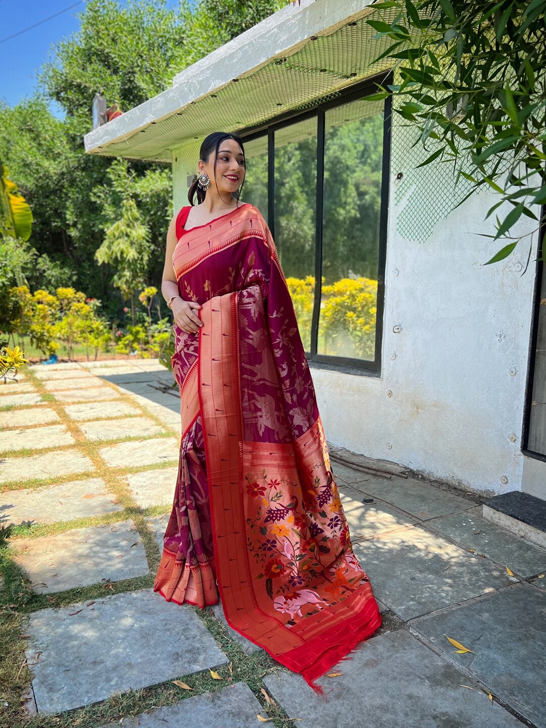 

SGF11 Woven Design Zari Art Silk Kanjeevaram Saree, Purple