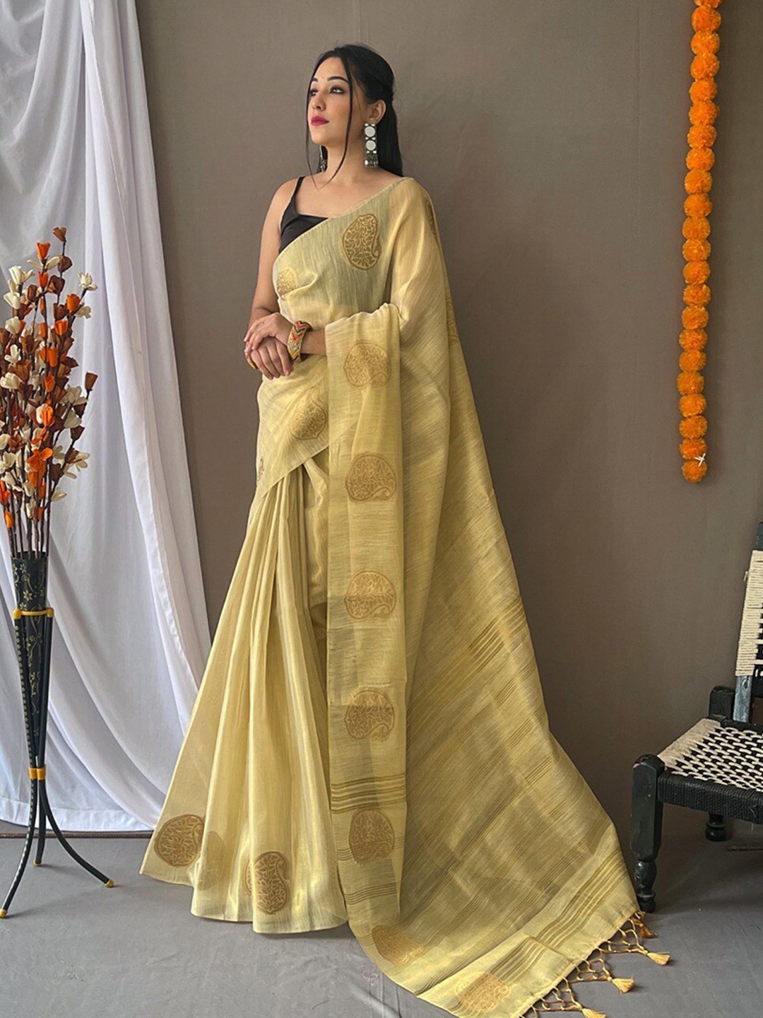 

SGF11 Striped Zari Tissue Kanjeevaram Saree, Beige