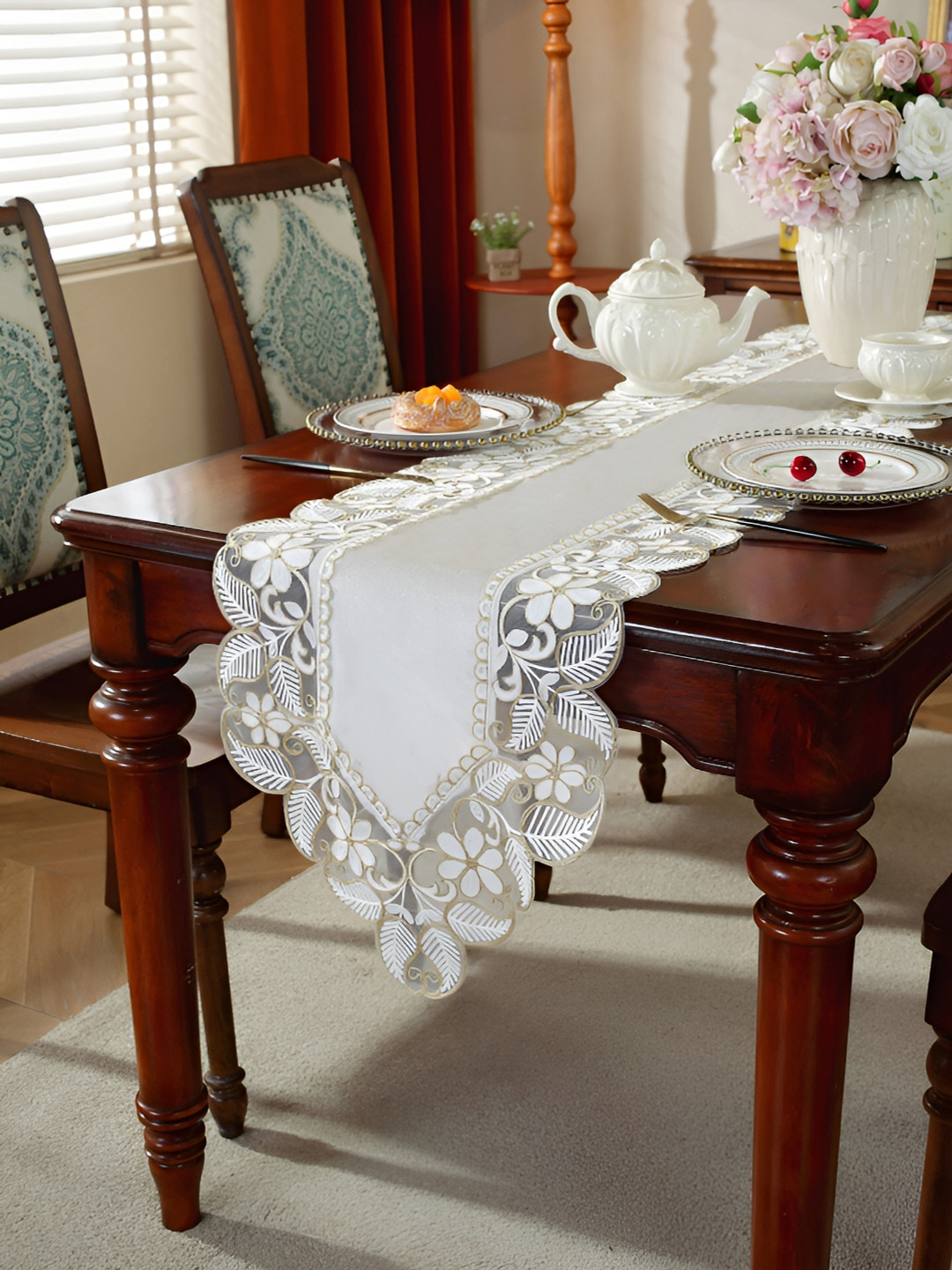 

TANLOOMS White Embroidered Velvet Table Runner