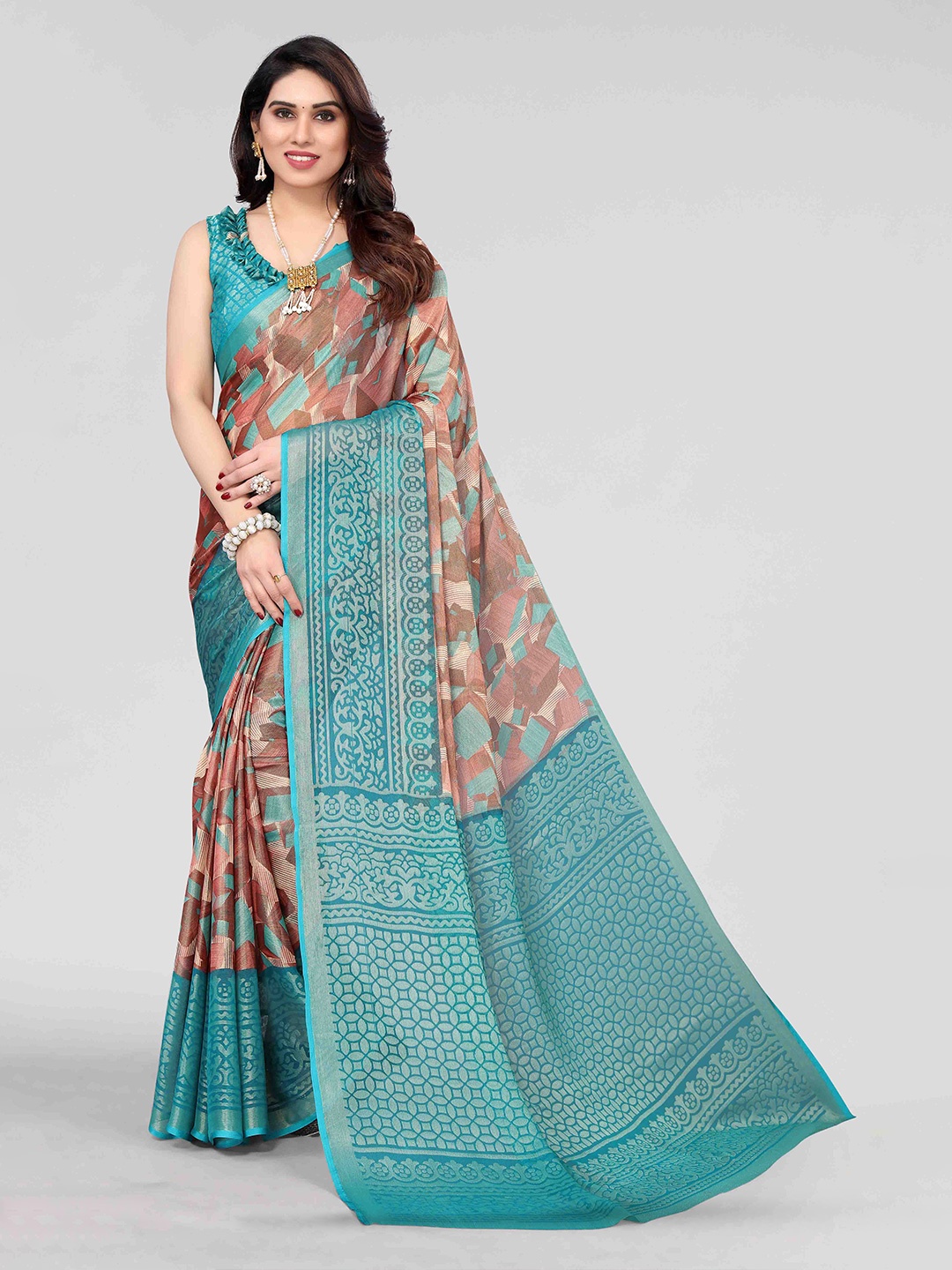 

HALFSAREE STUDIO Floral Printed Zari Saree, Green